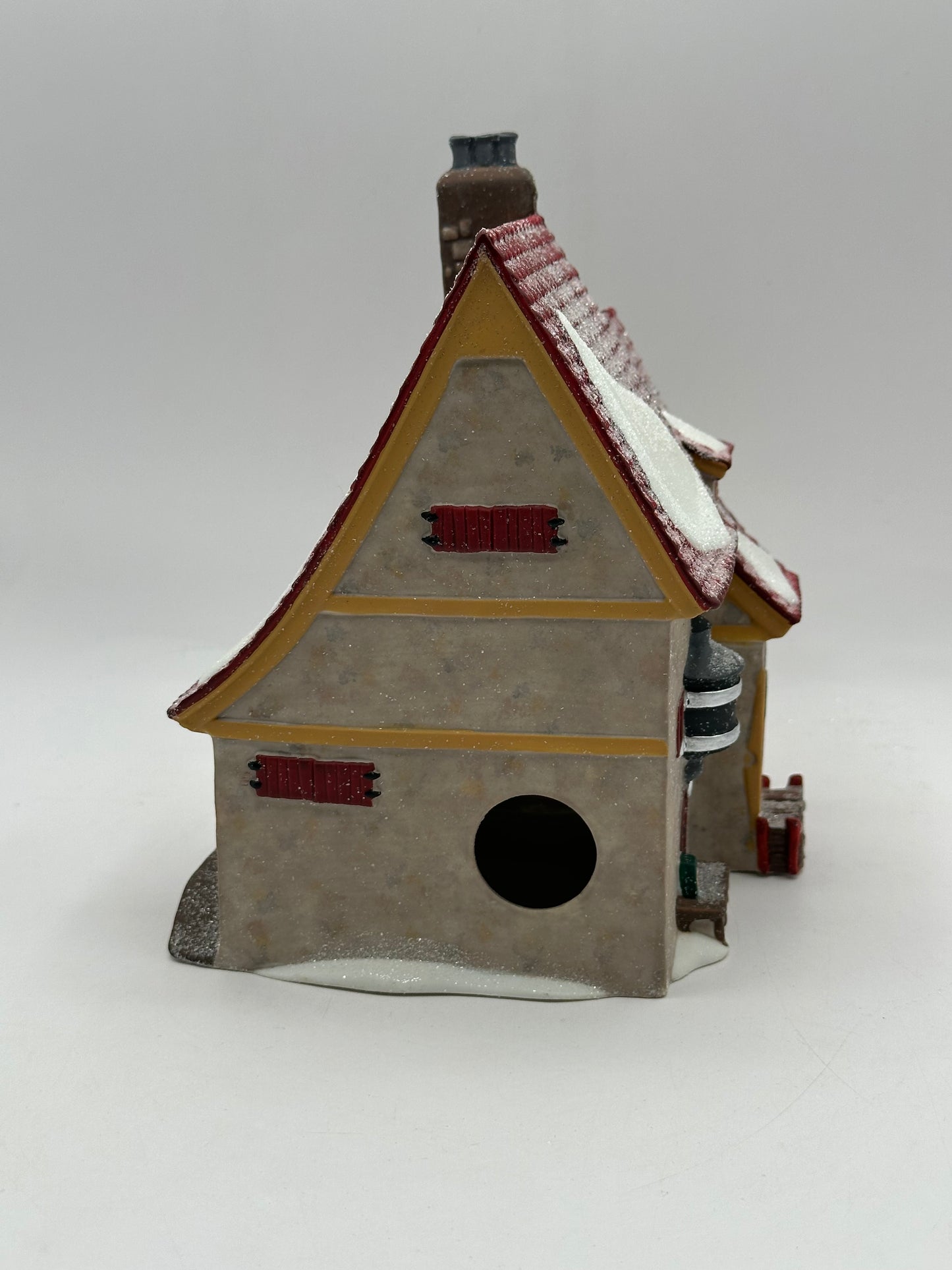 Dept 56 North Pole Popcorn & Cranberry House