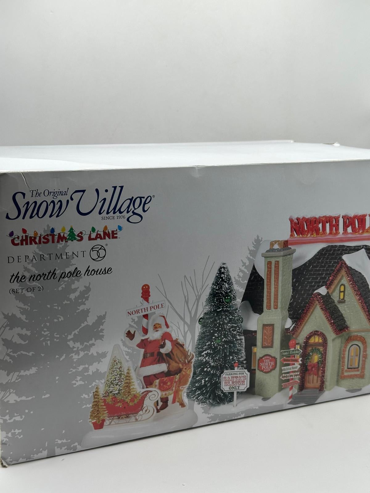 Department 56 - The North Pole House (Christmas Lane) - Original Snow Village