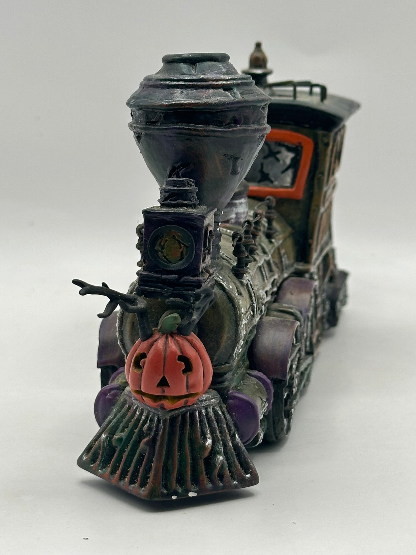 Department 56 - Haunted Rails Engine & Coal Car - Snow Village Halloween