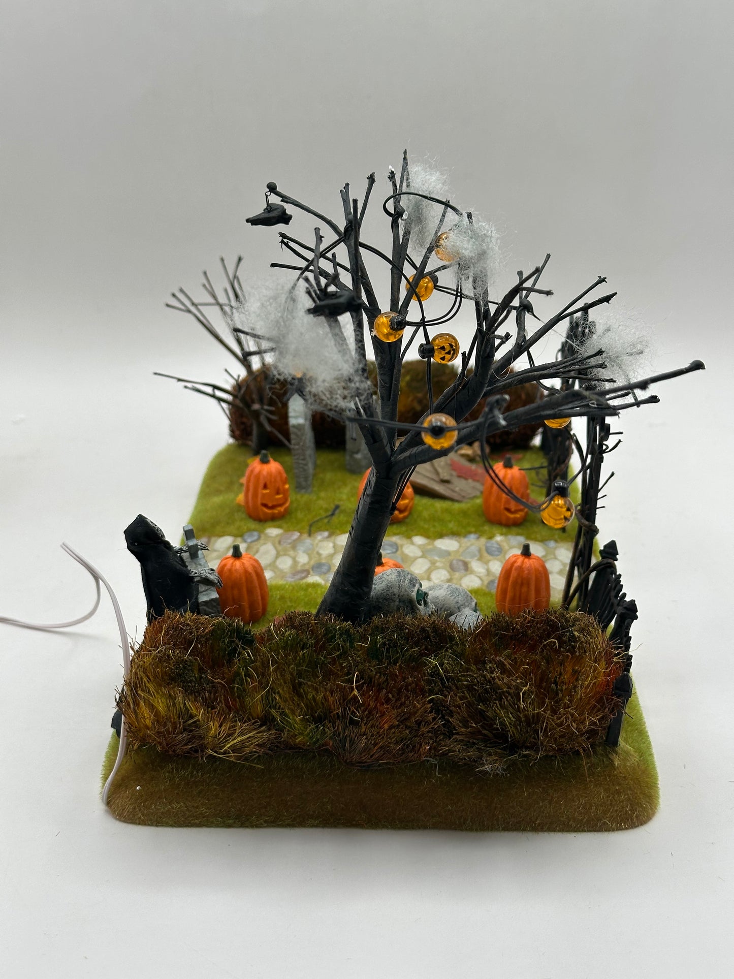 Department 56 - Haunted Front Yard - Snow Village Halloween