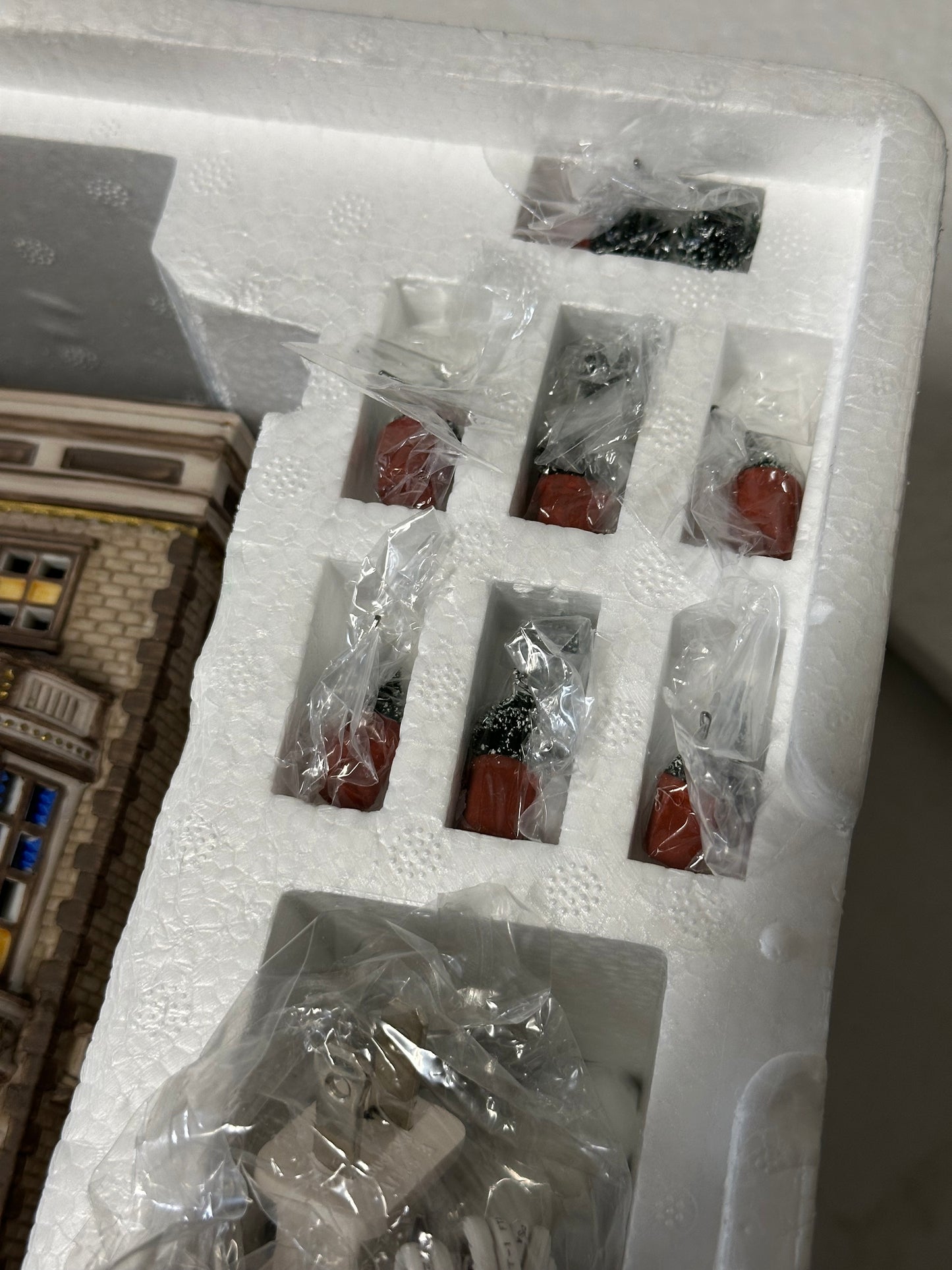 Department 56 - Mulberrie Court Brownstones - Dickens' Village