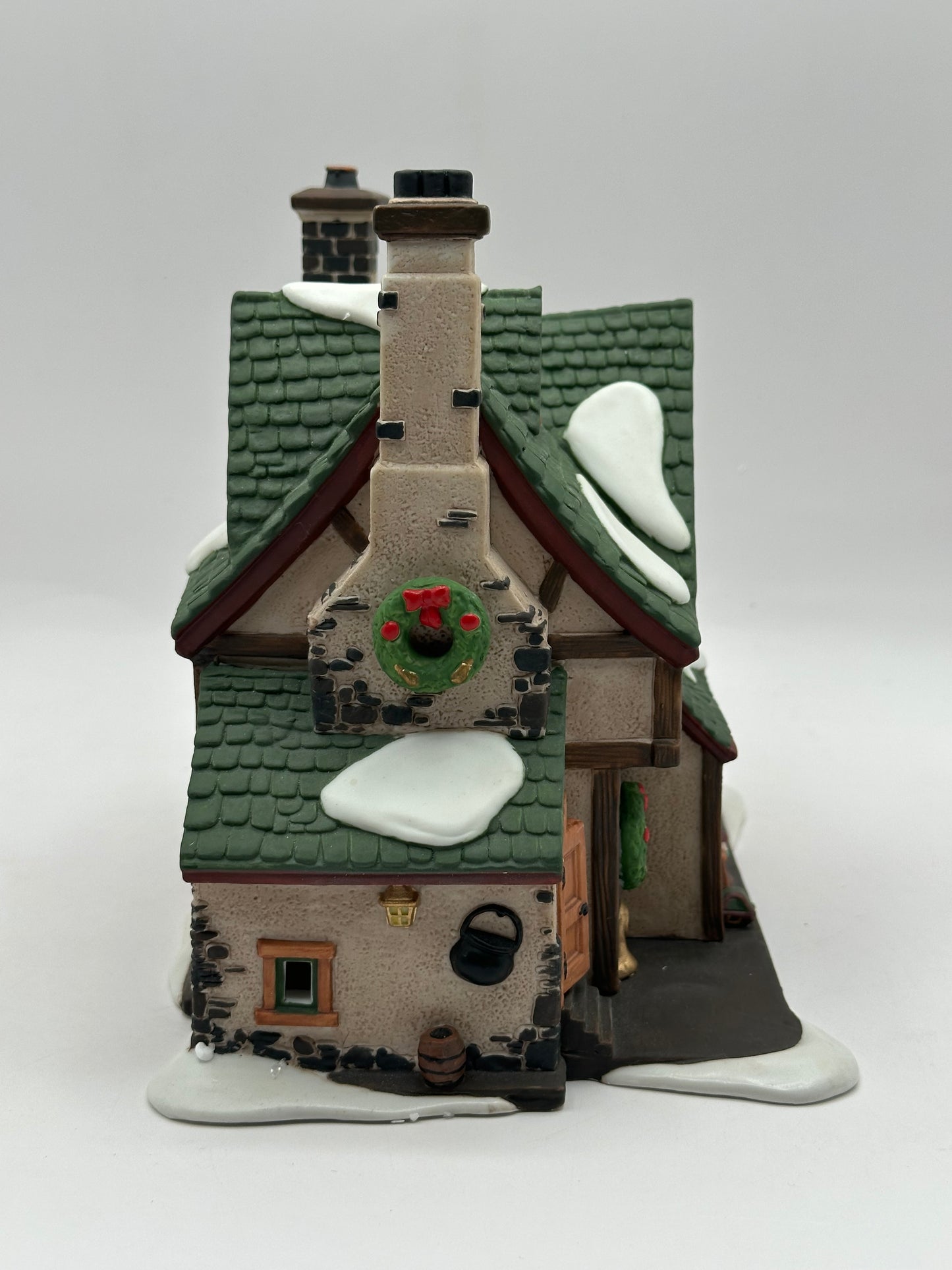 Deparmentt 56 - Quilly’s Antiques - Dickens’ Village