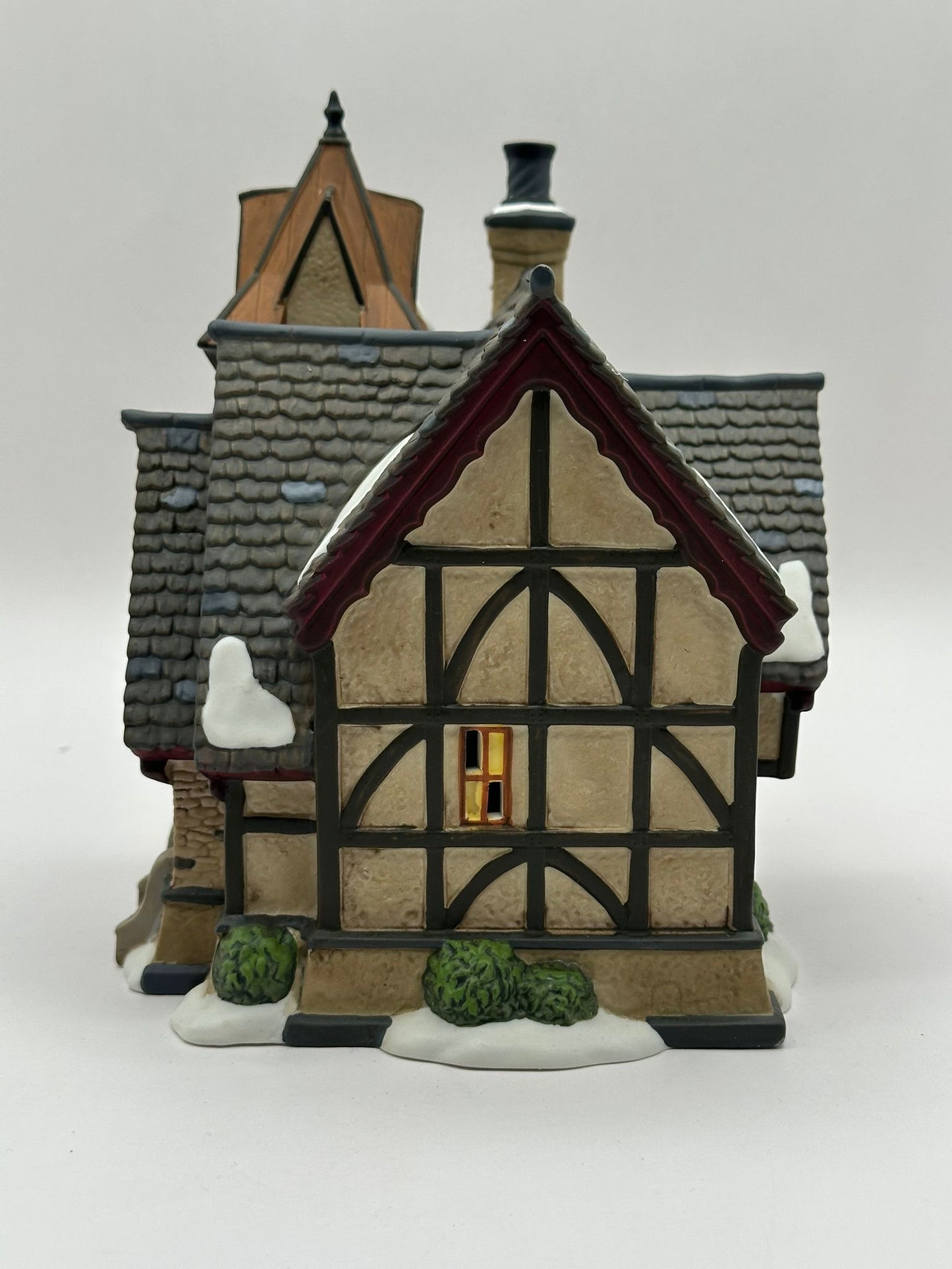 Department 56 - The Partridge & Pear (12th Night) - Dickens' Village