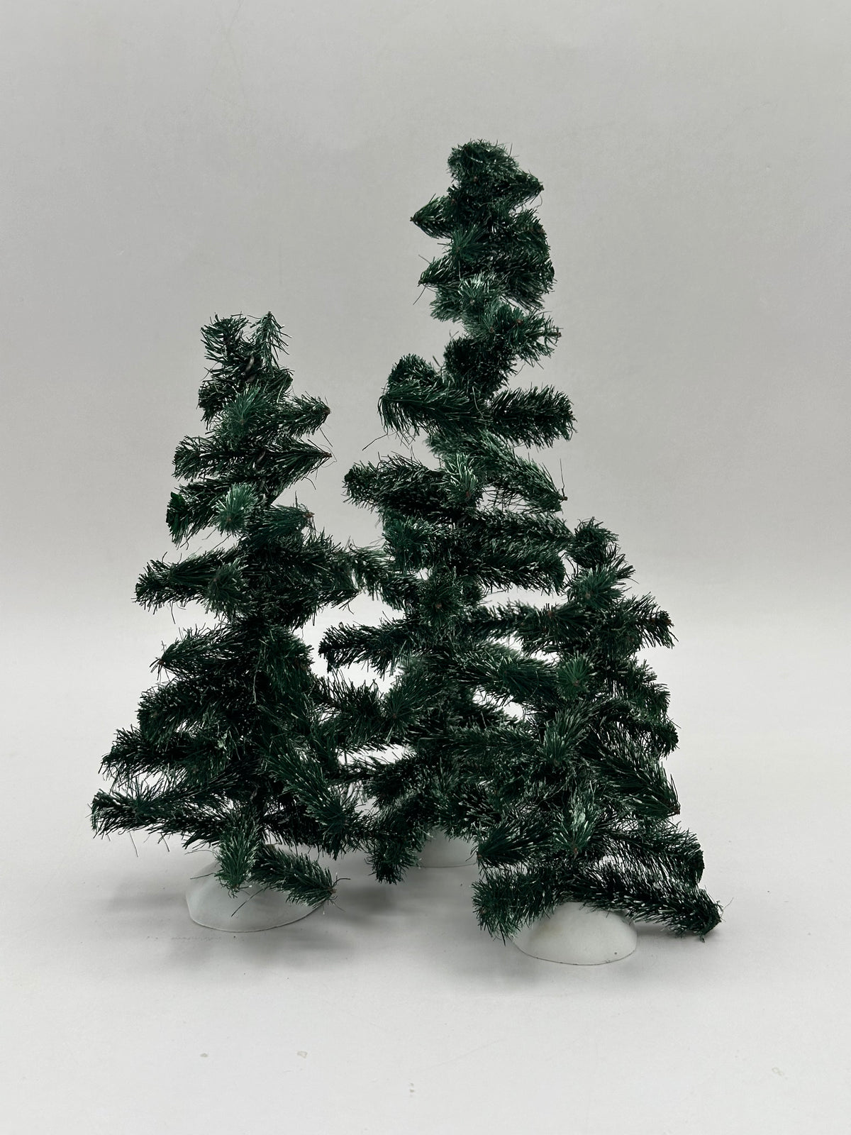 Department 56 - Scotch Pines - Village Accessories