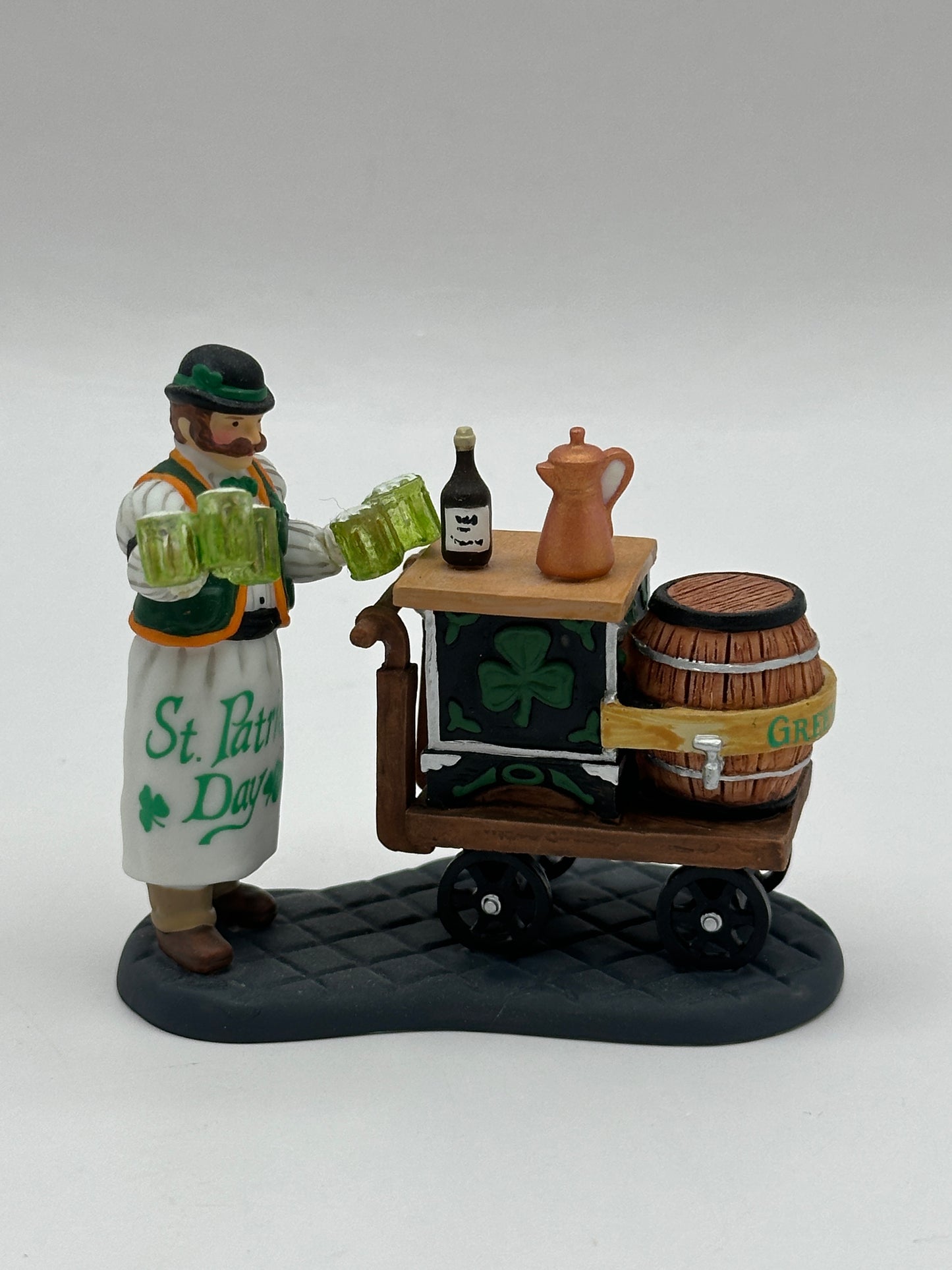 Department 56 - Serving Irish Ale - Christmas in the City