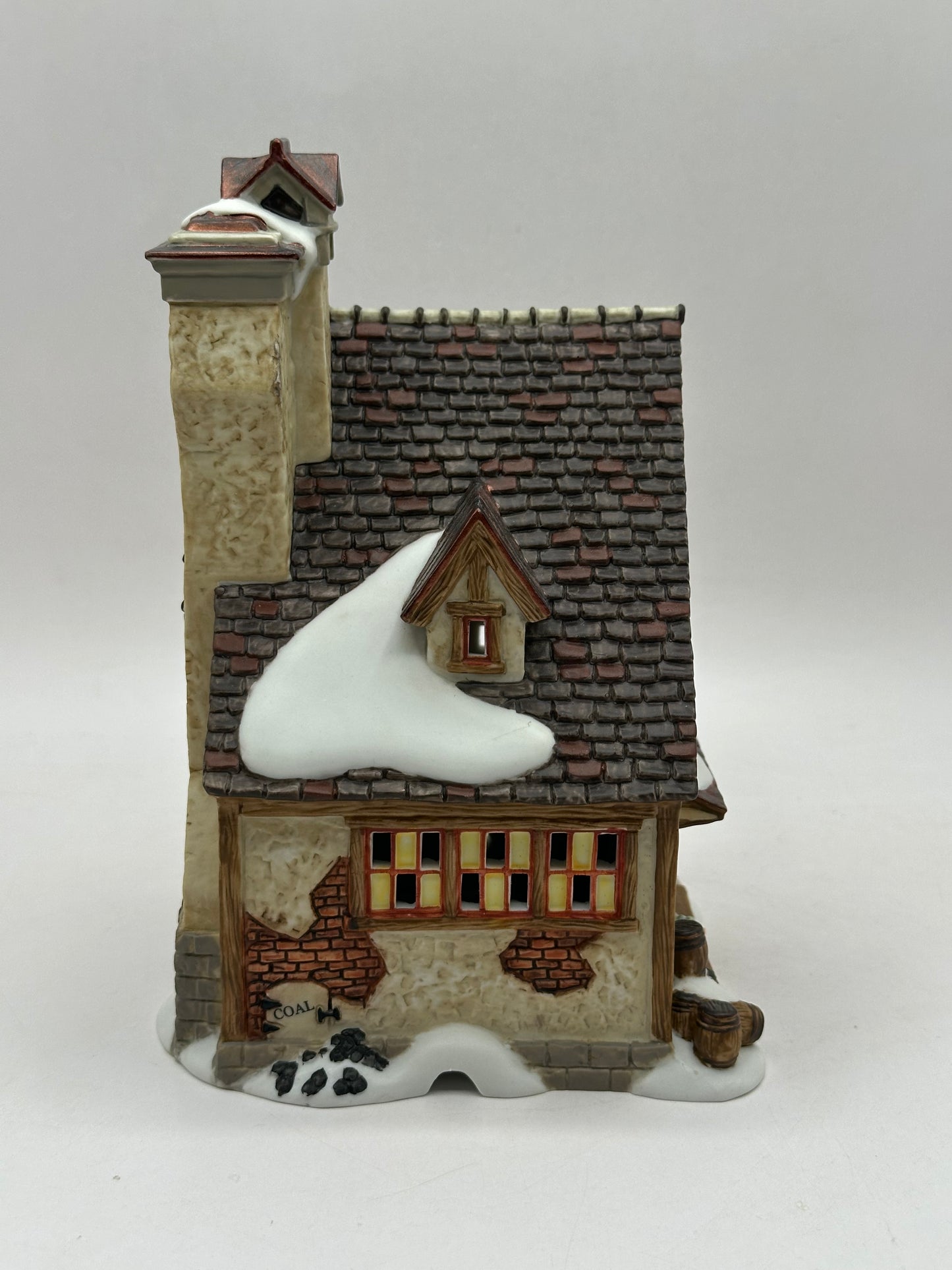 Department 56 - Splendid Cod Fish n' Chips - Dickens' Village
