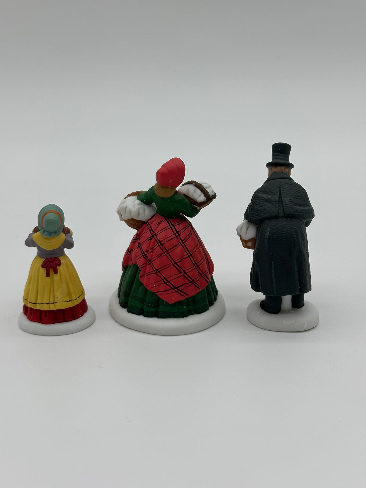 Department 56 - The Spirit of Giving - Dickens’ Village
