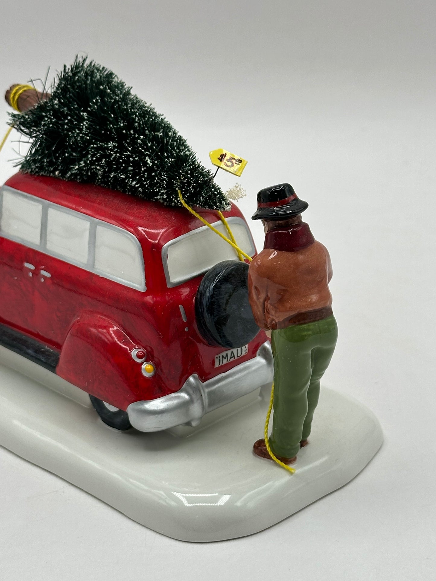 Department 56 - Christmas is Coming - Original Snow Village