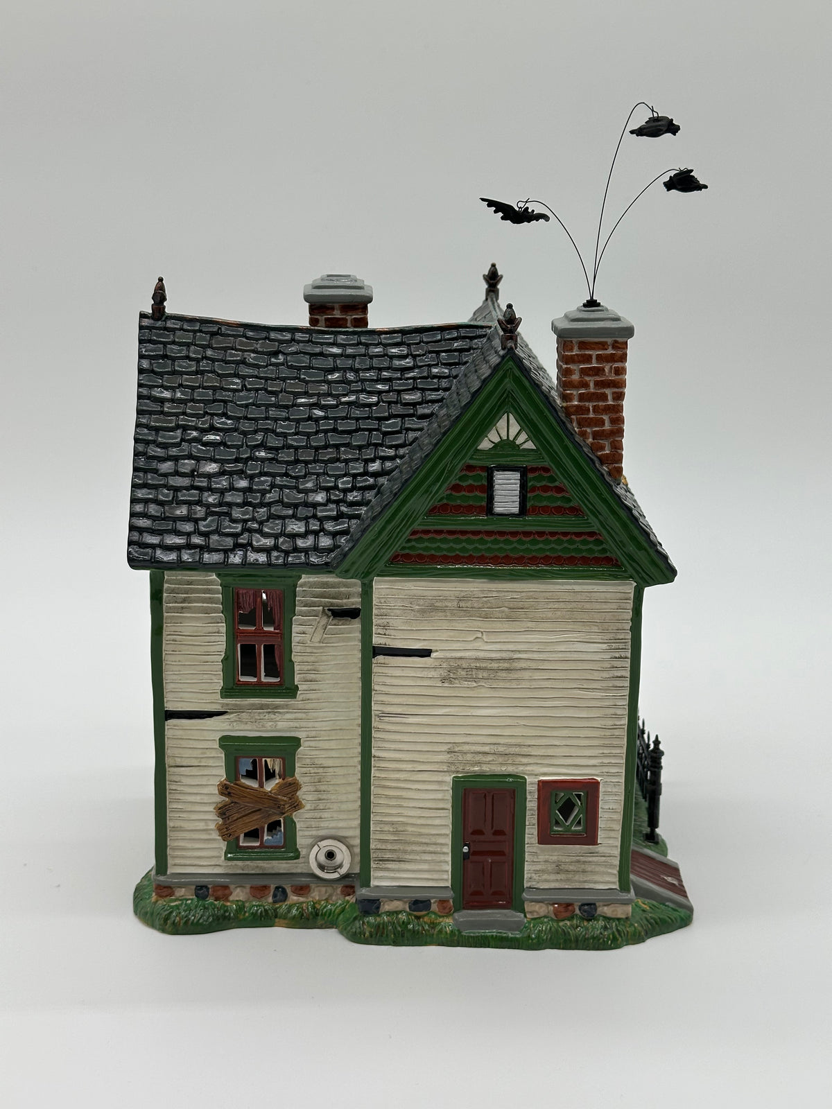Department 56 - Spooky Farmhouse - Snow Village Halloween