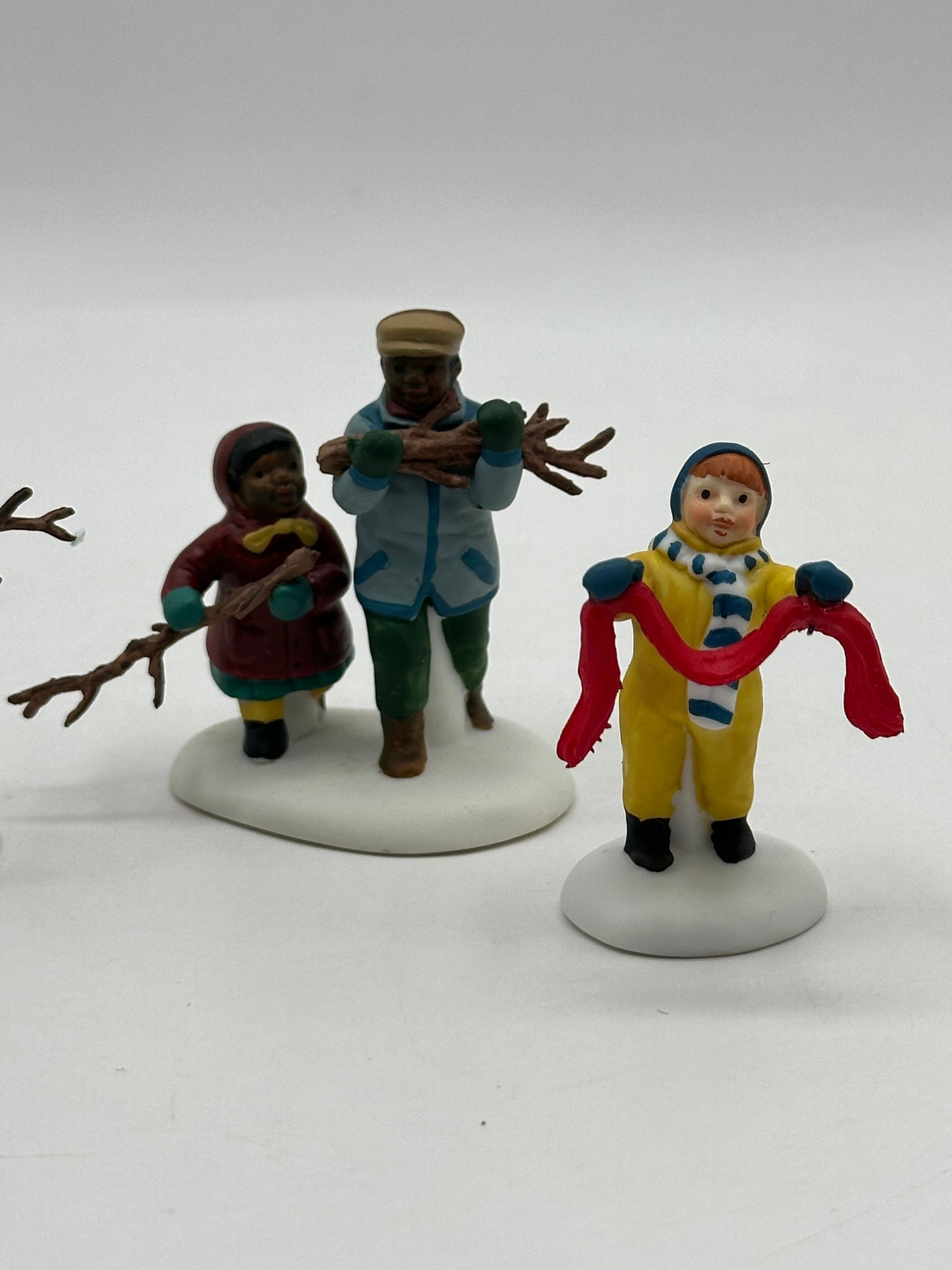 Department 56 – Playing In The Snow – Christmas in the City