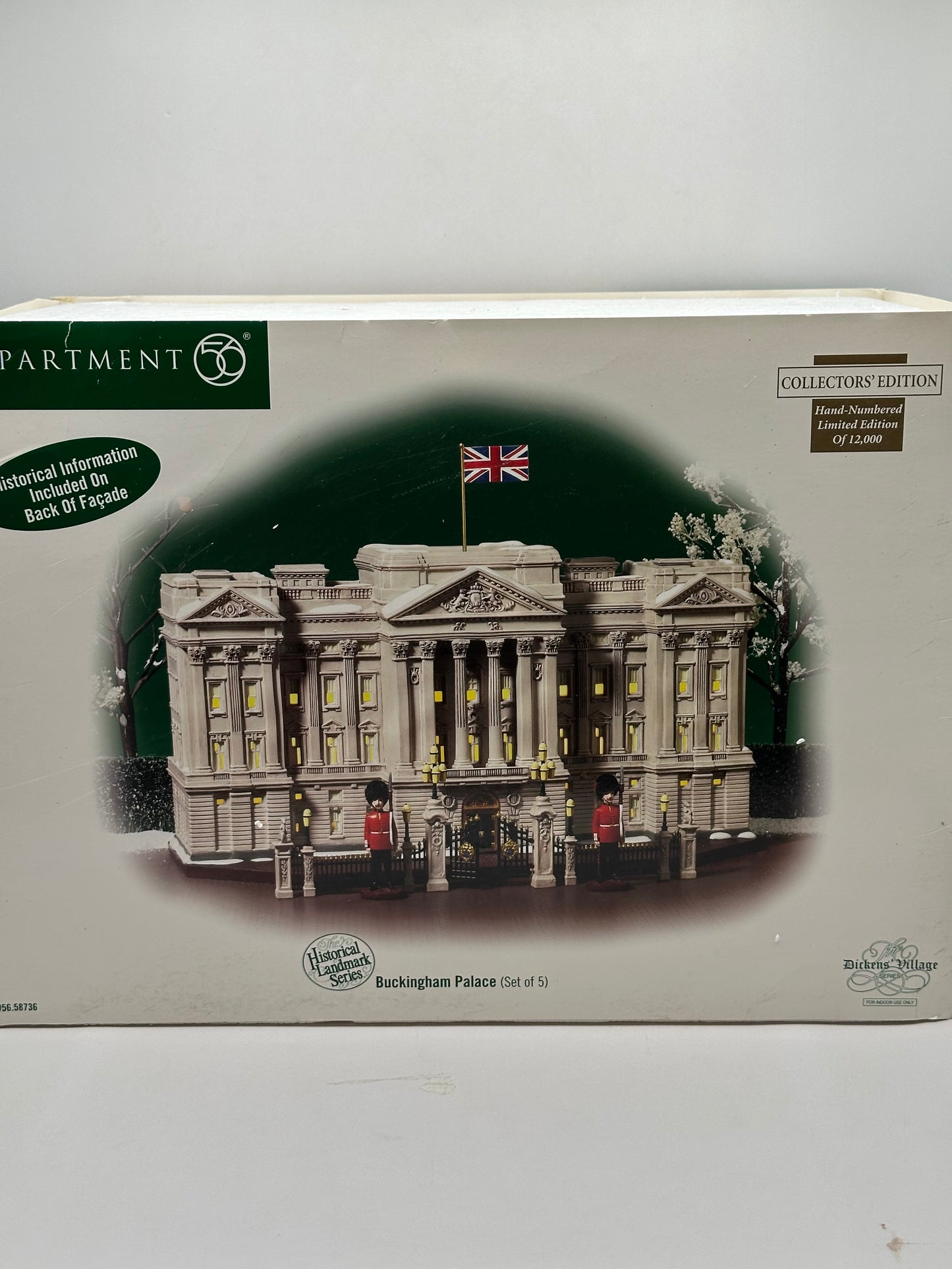 Department 56 - Buckingham Palace - Dickens' Village