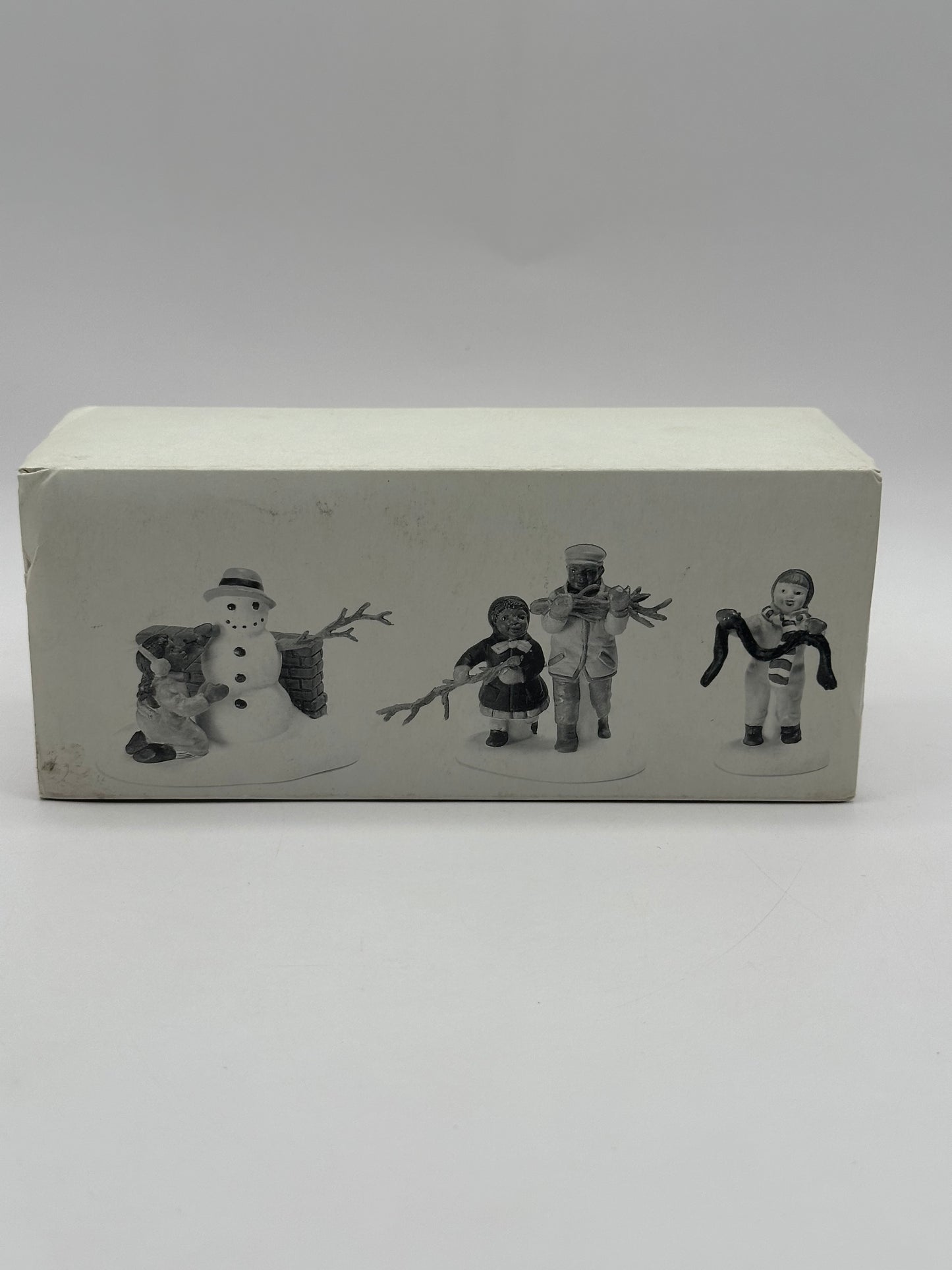Department 56 – Playing In The Snow – Christmas in the City