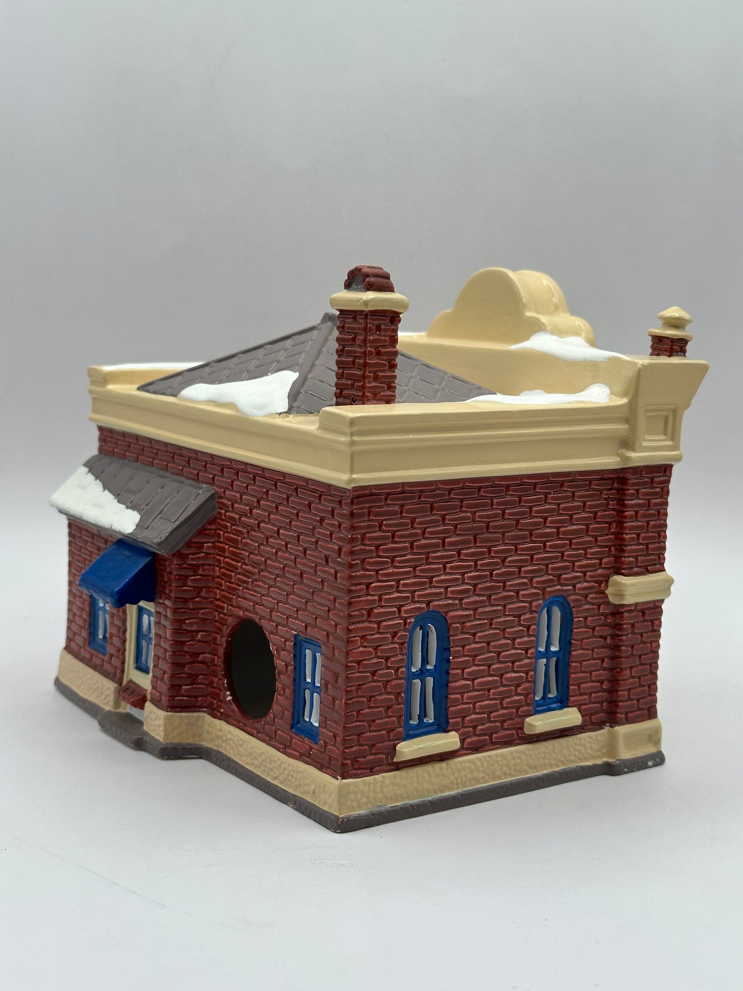 Department 56 - Village Vet & Pet Shop - Original Snow Village