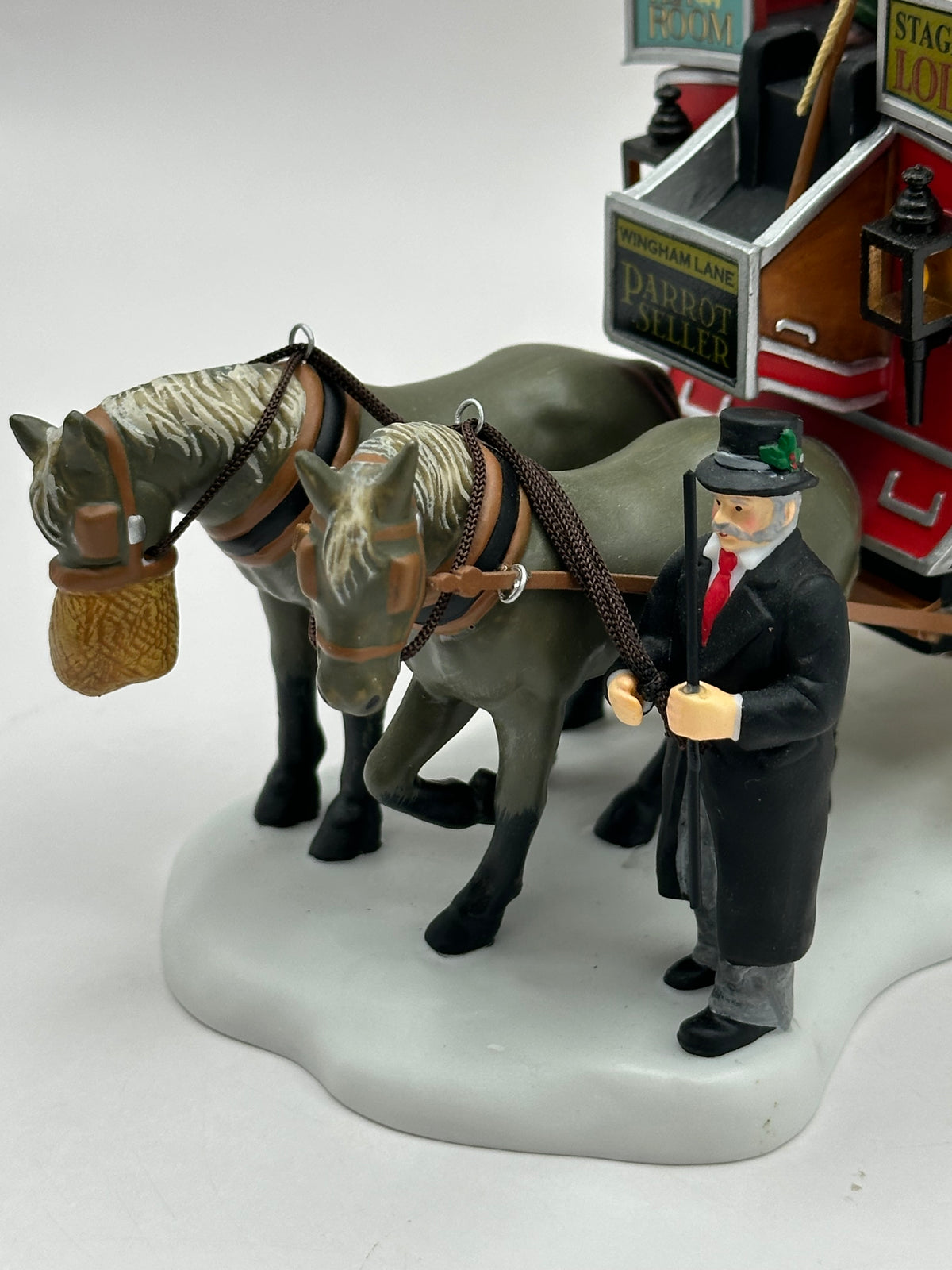 Department 56 - Omnibus - Dickens' Village