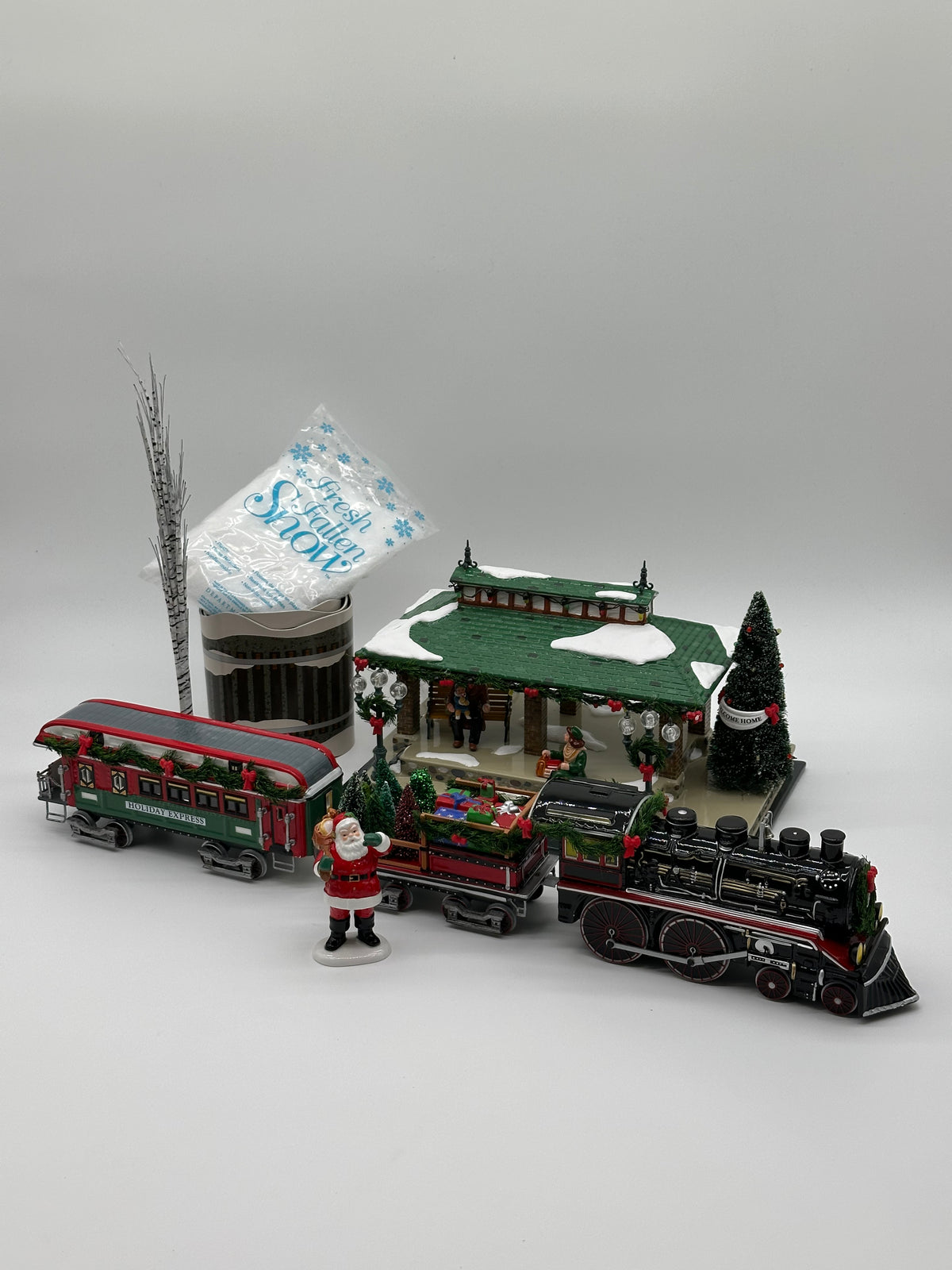 Department 56 - Home For The Holidays Express - Original Snow Village