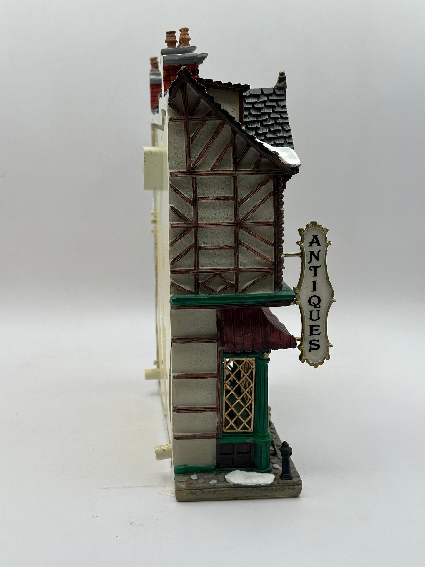 Ashton Antiques (Facade) | Lemax