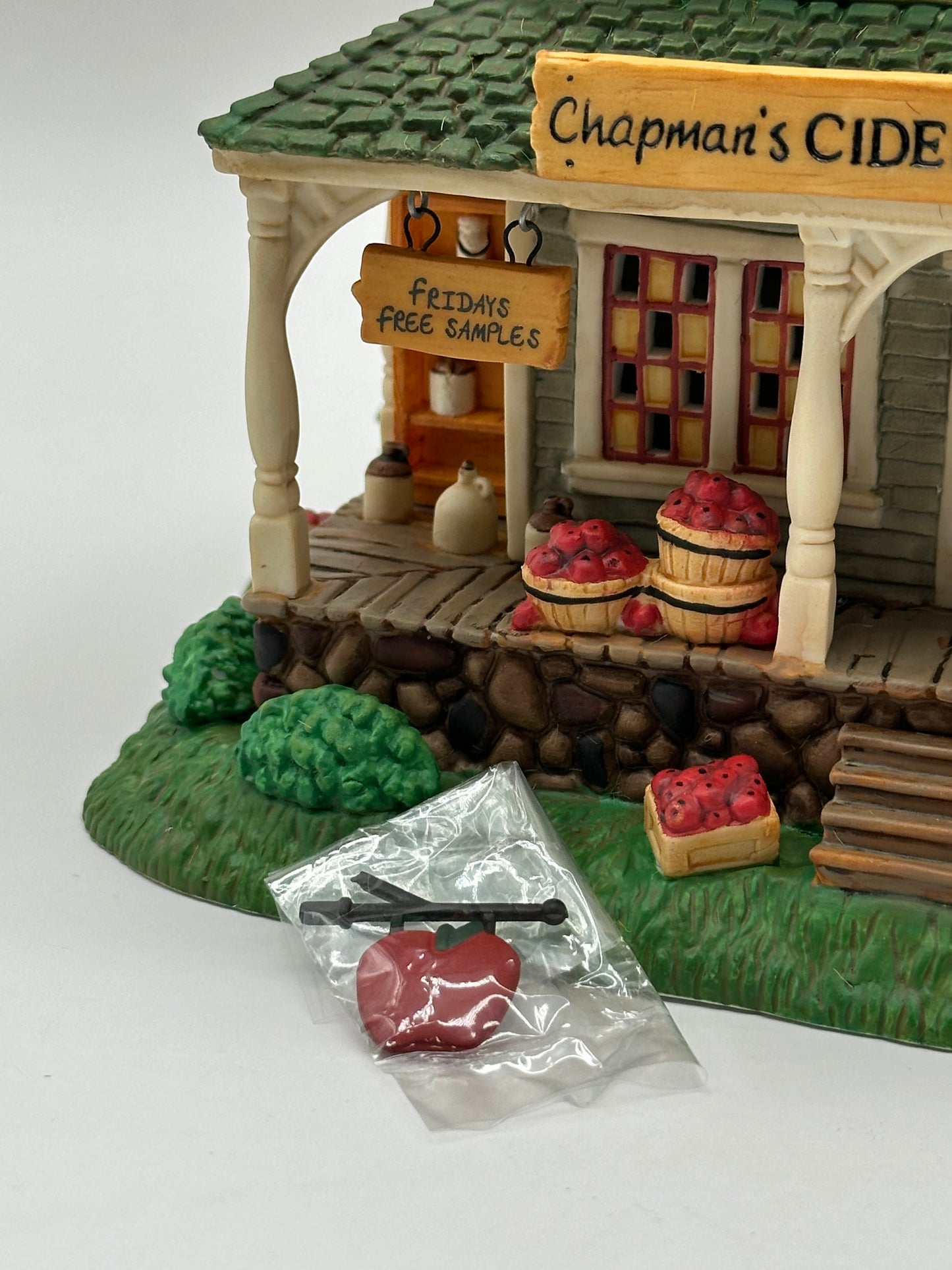 Department 56 - Chapman's Cider House - New England Village