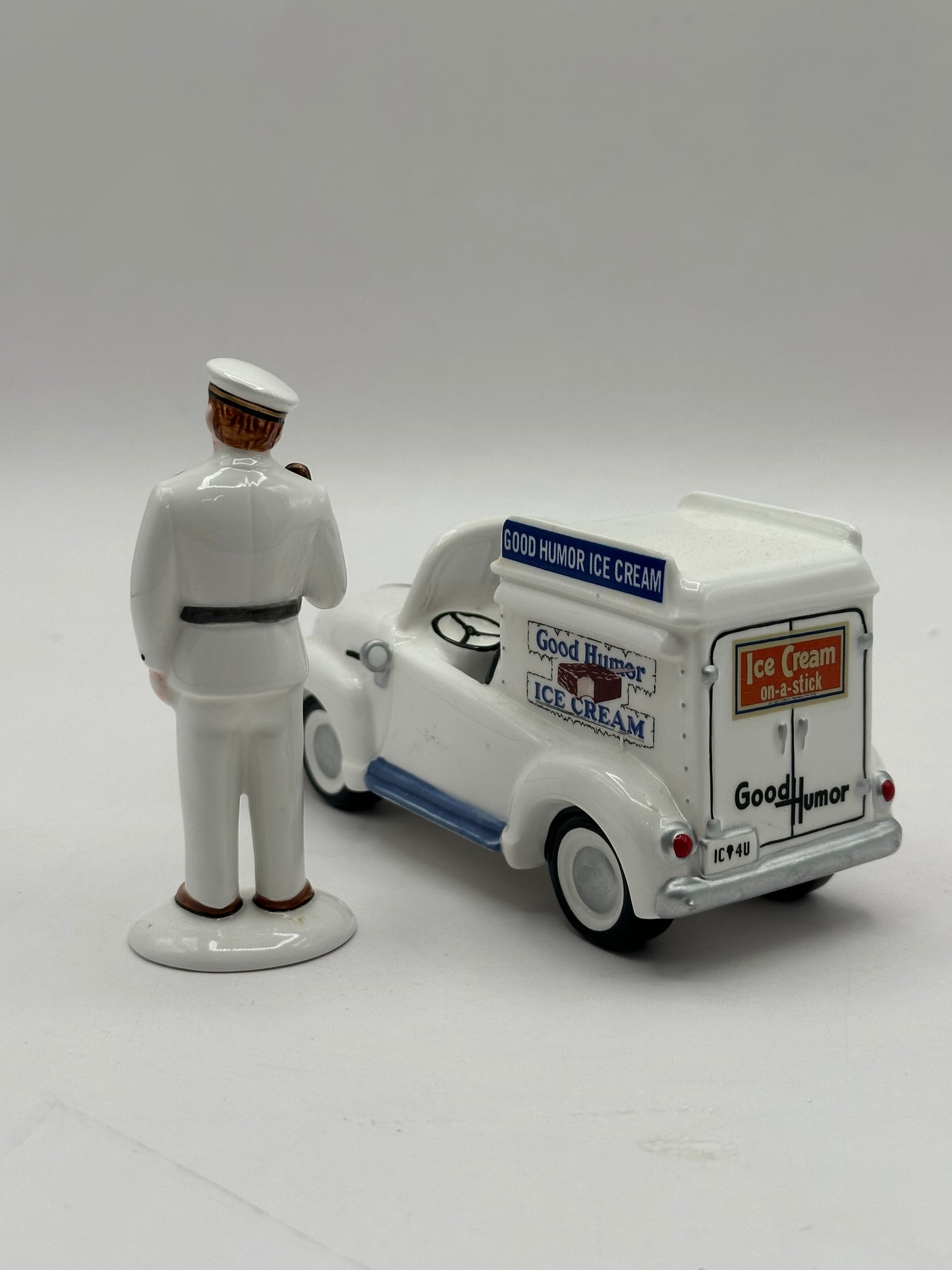 Department 56 - It's Time for an Icy Treat - Original Snow Village