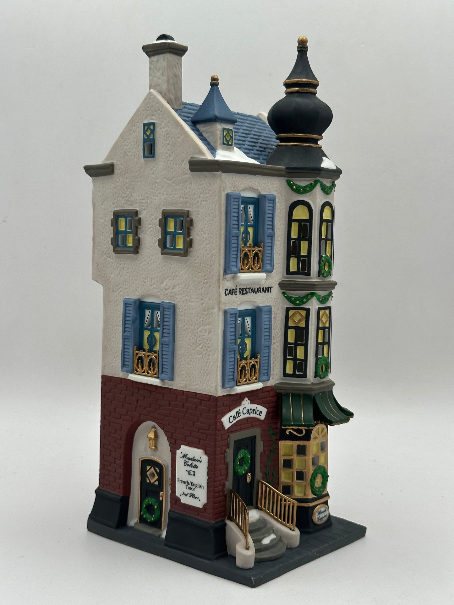 Department 56 - Cafe Caprice French Restaurant - Christmas in the City