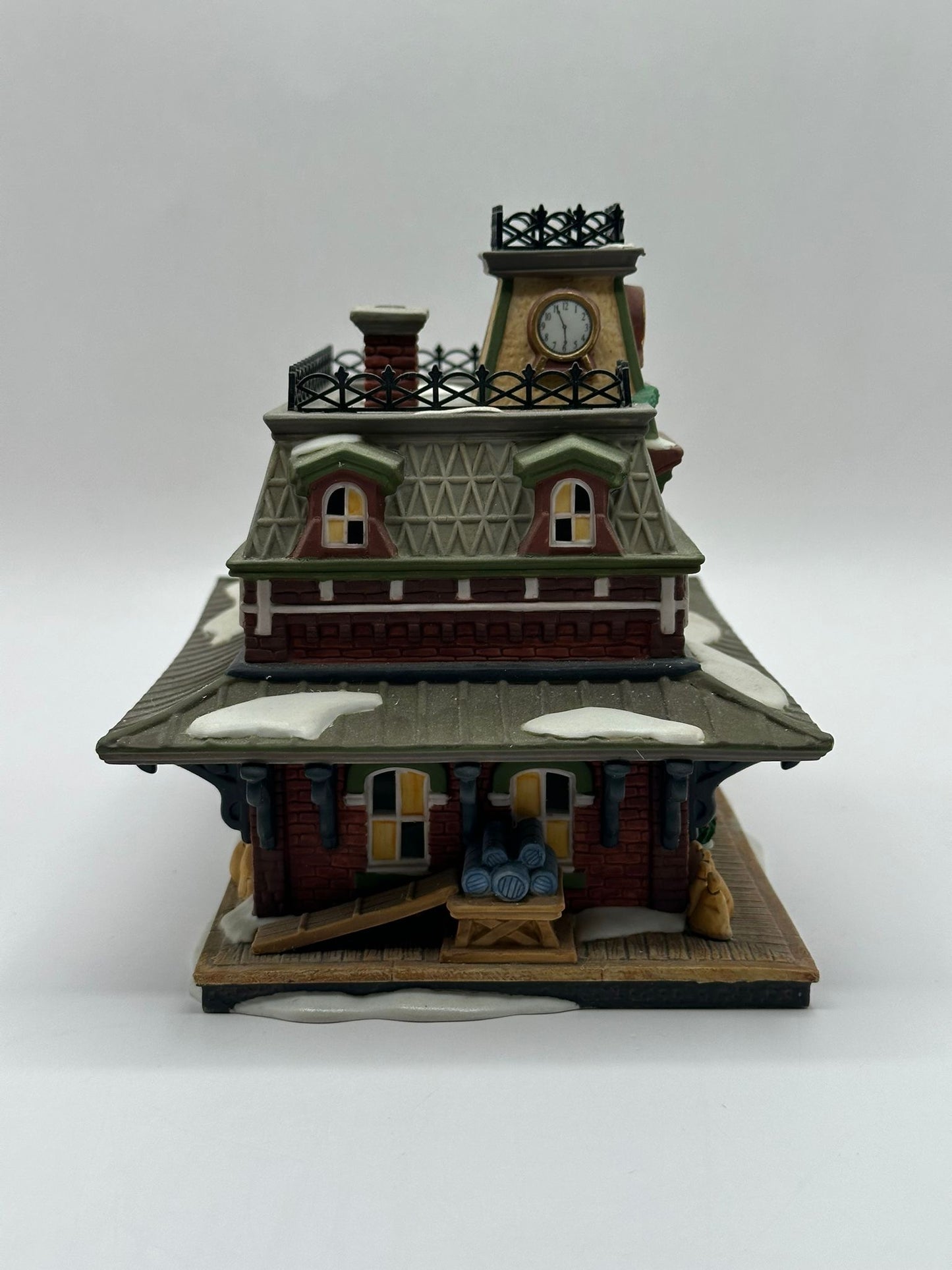 Department 56 - Susquehanna Station - New England Village