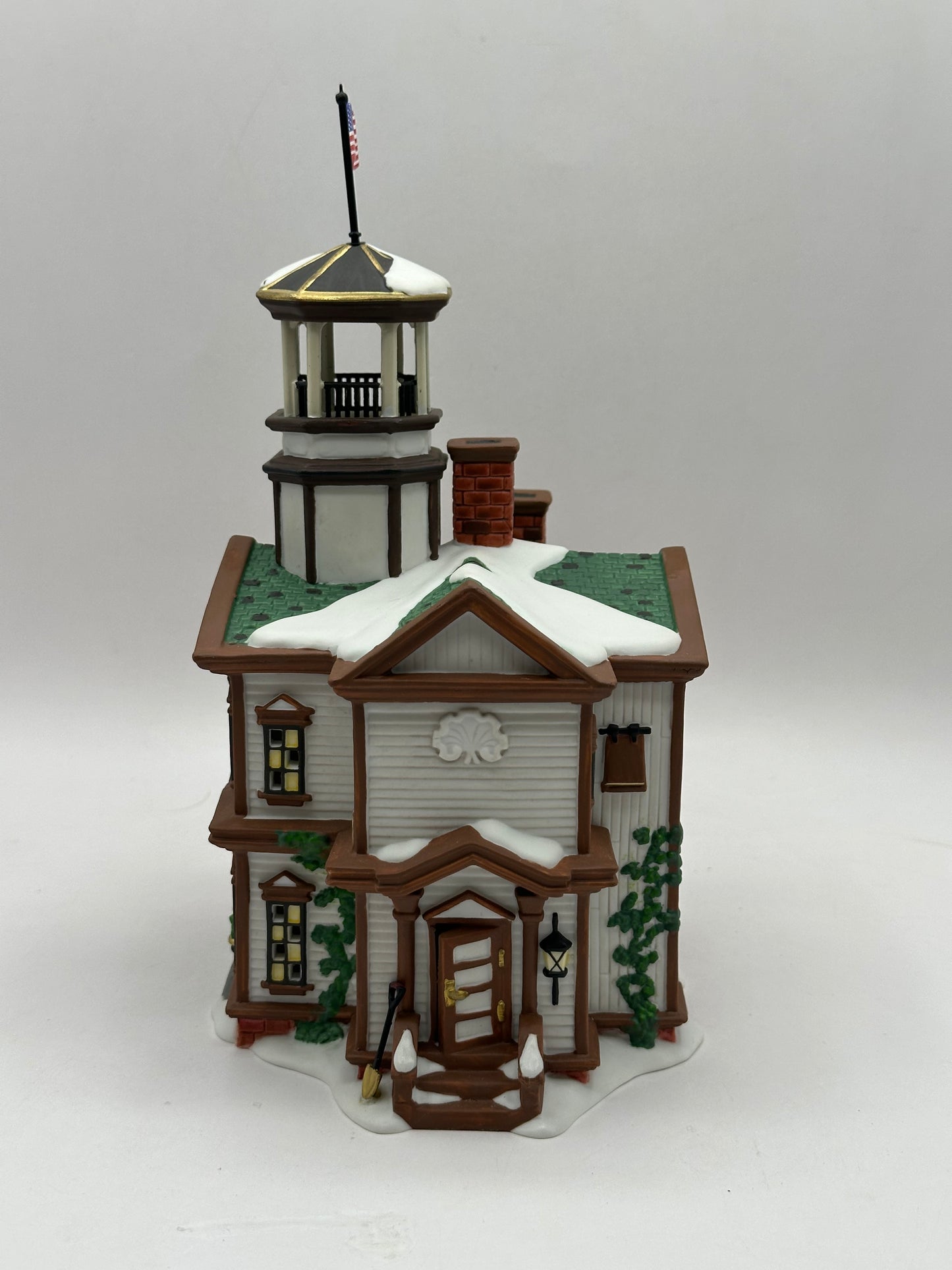 Department 56 - Woodbridge Town Hall - New England Village