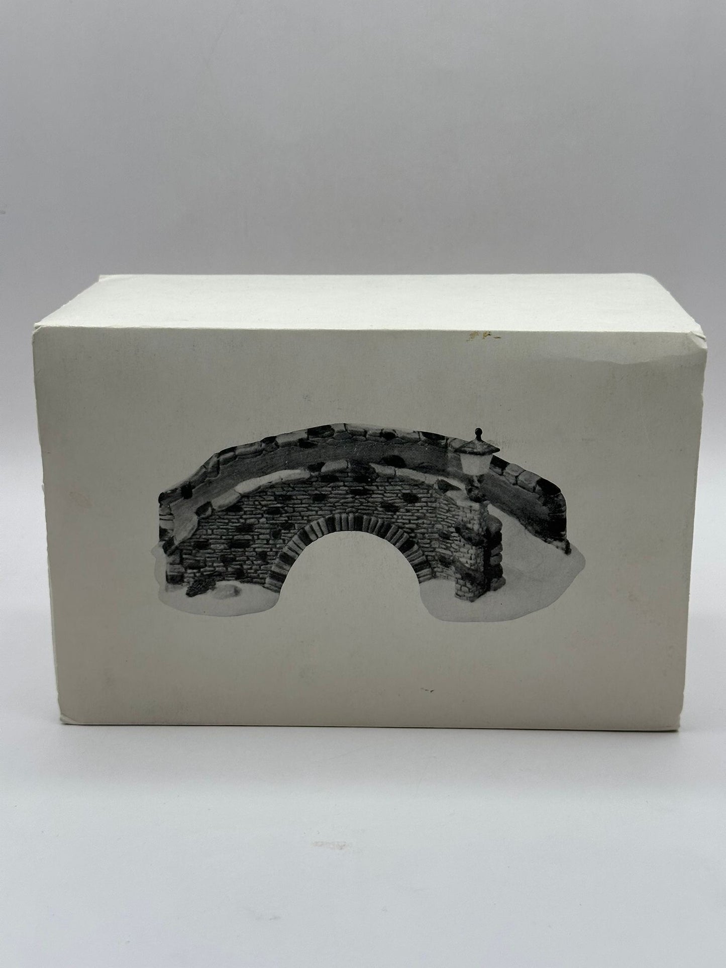 Department 56 - Stone Bridge - Dickens' Village