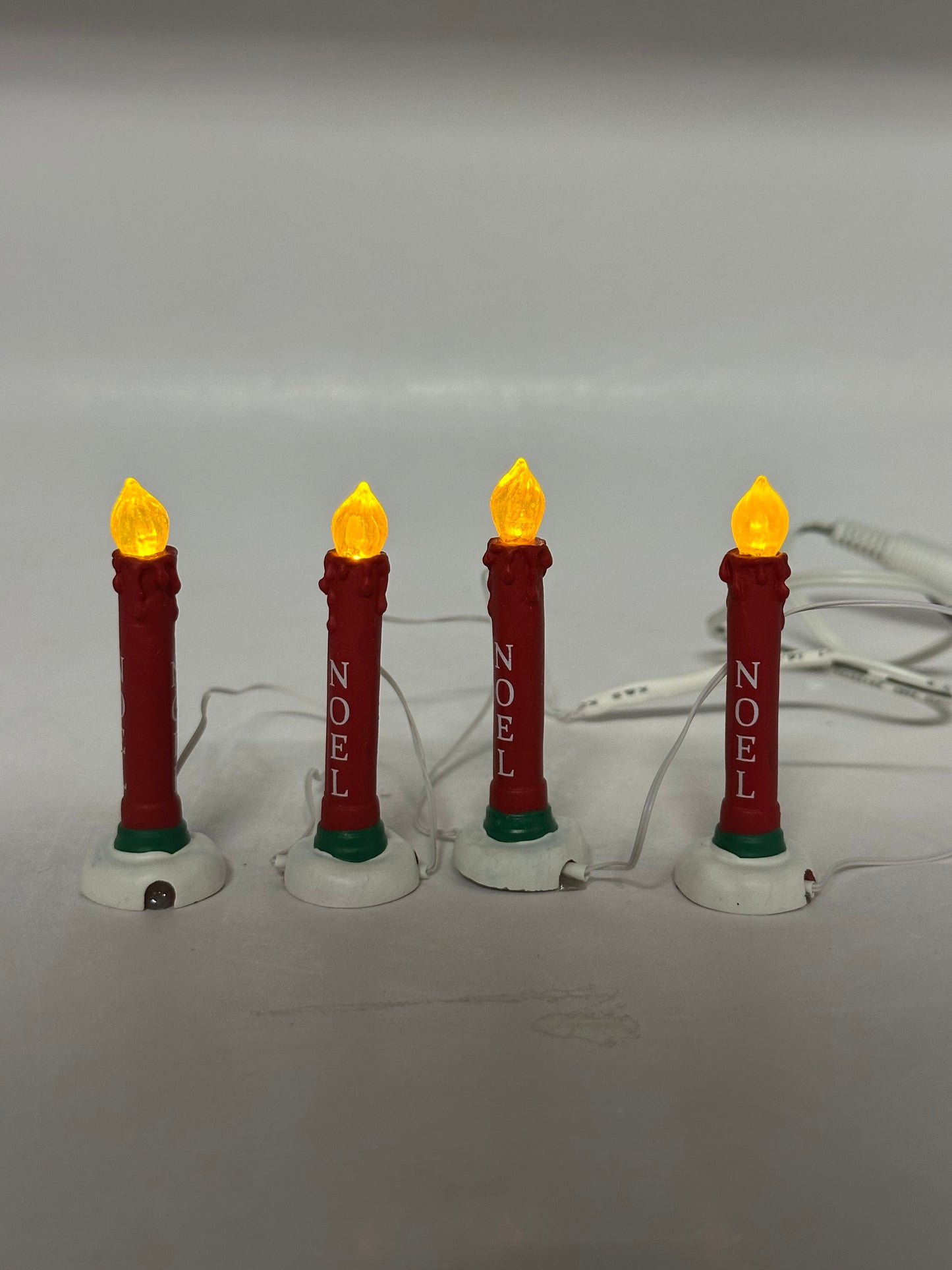 Department 56 - Lit Candles Yard Decor - Village Accessories