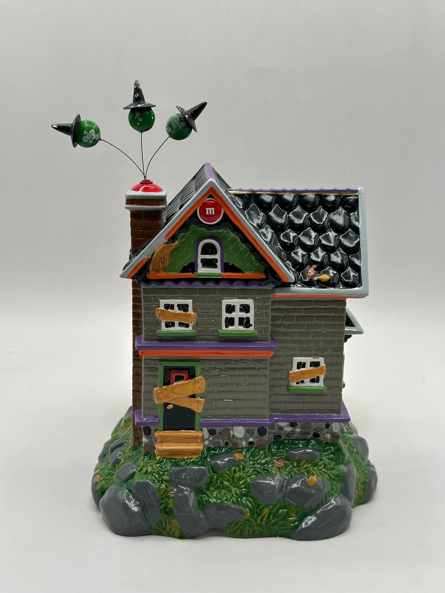 Department 56 - M&M's Haunted House Tours Lighted House & Candy Dish