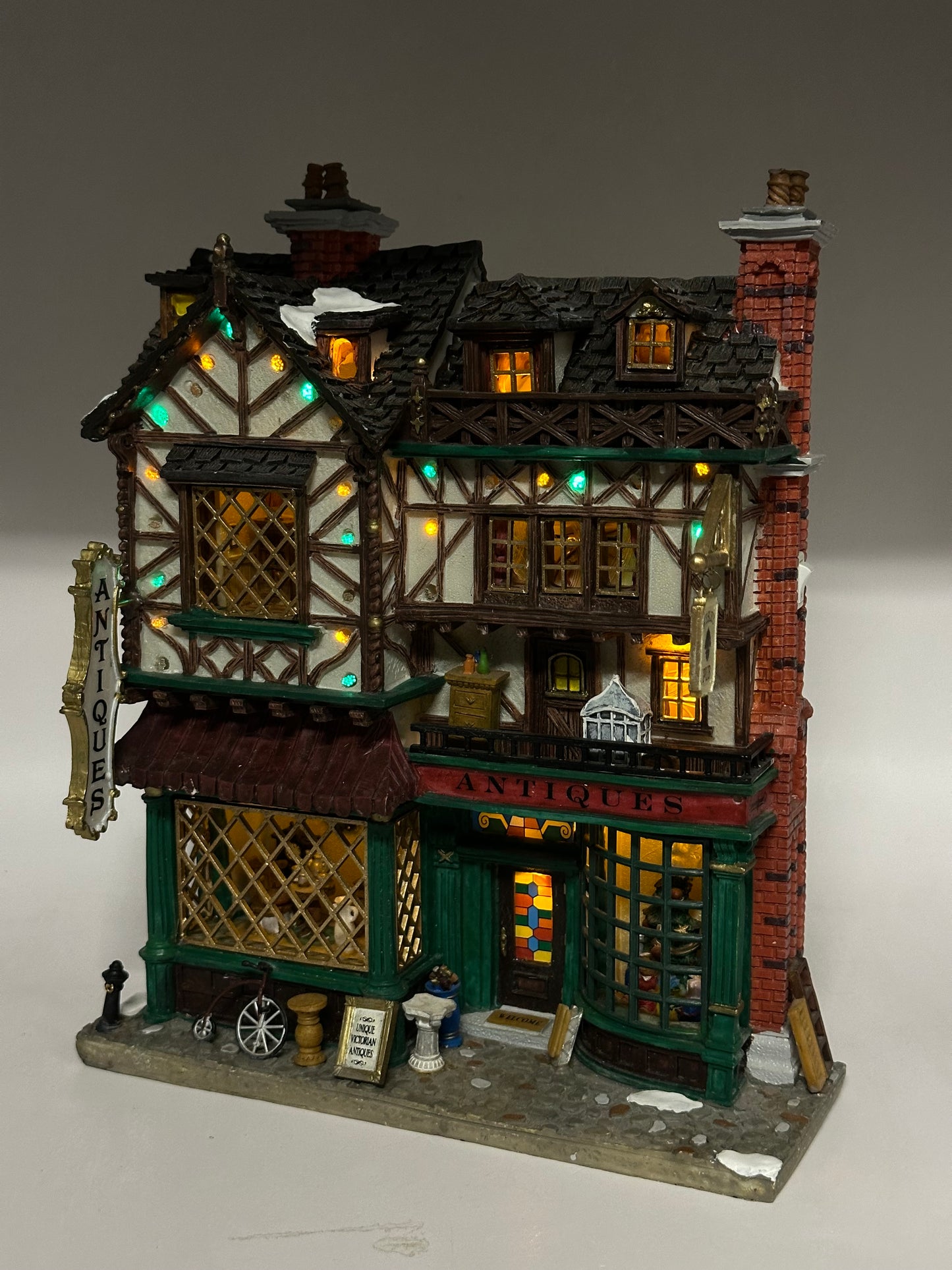 Ashton Antiques (Facade) | Lemax