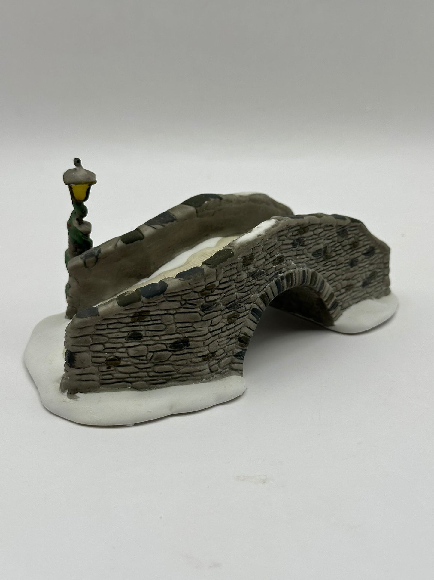 Department 56 - Stone Bridge - Dickens' Village