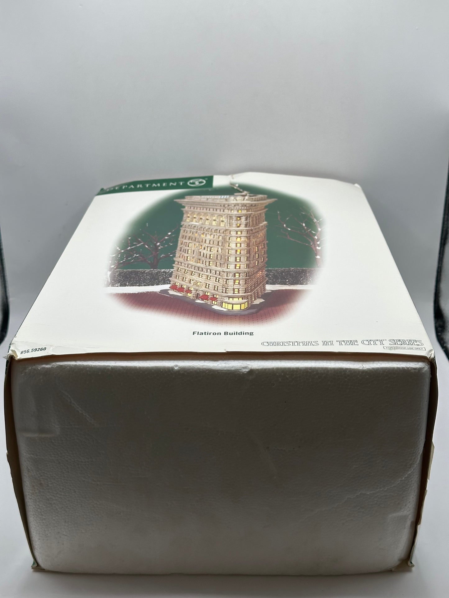 Department 56 - Flatiron Building - Christmas in the City