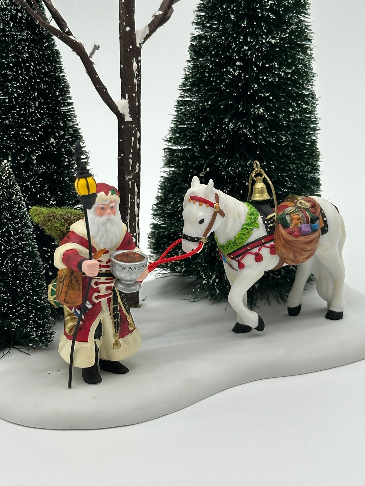 Department 56 - Victorian Father Christmas - Dickens’ Village