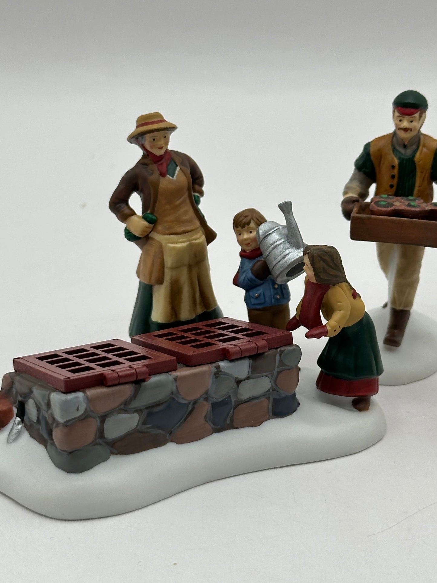 Department 56 - Tending The Cold Frame - Dickens' Village
