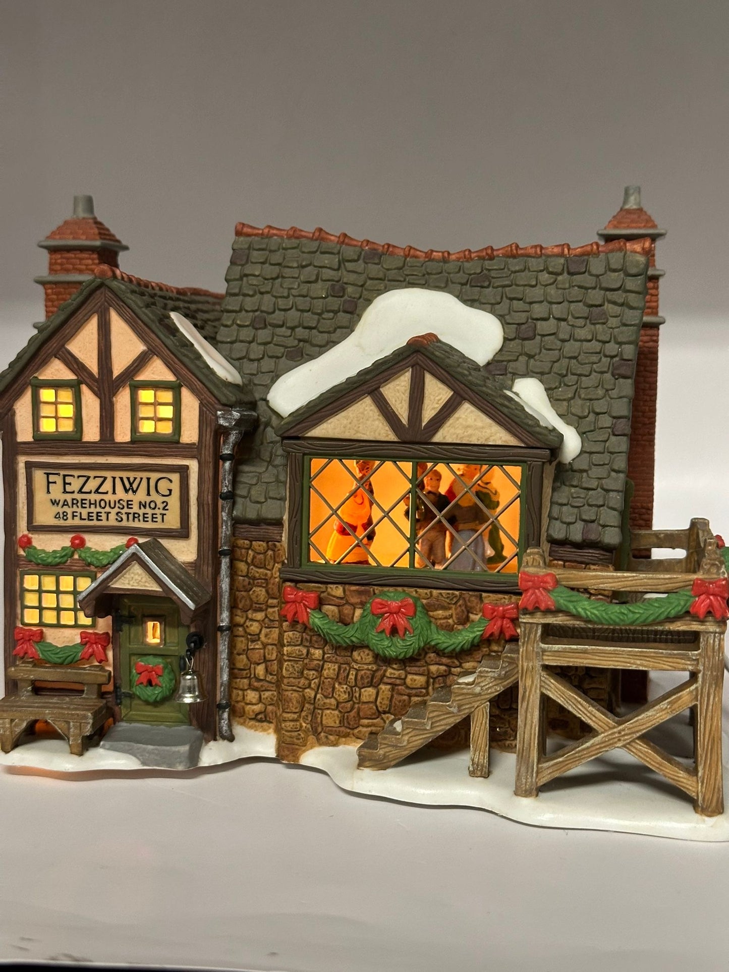 Department 56 - Fezziwig's Ballroom - Dickens' Village
