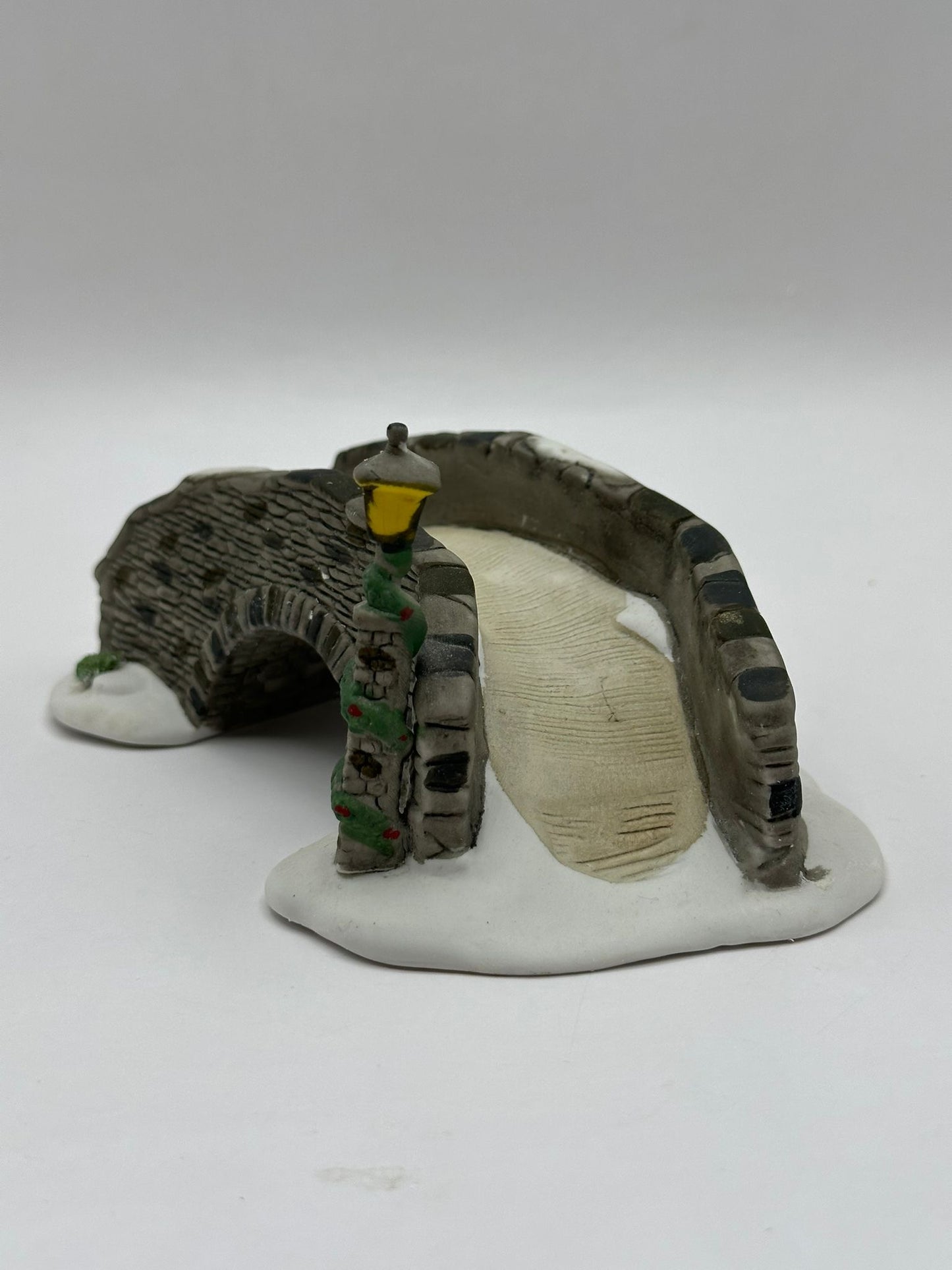 Department 56 - Stone Bridge - Dickens' Village