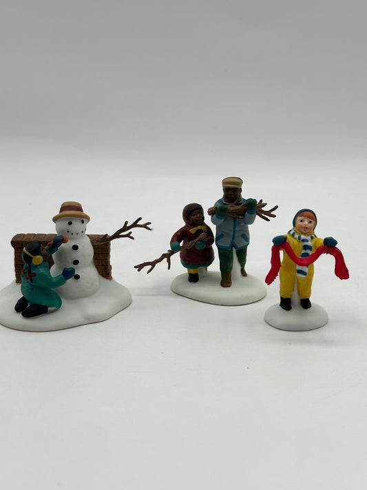Department 56 – Playing In The Snow – Christmas in the City