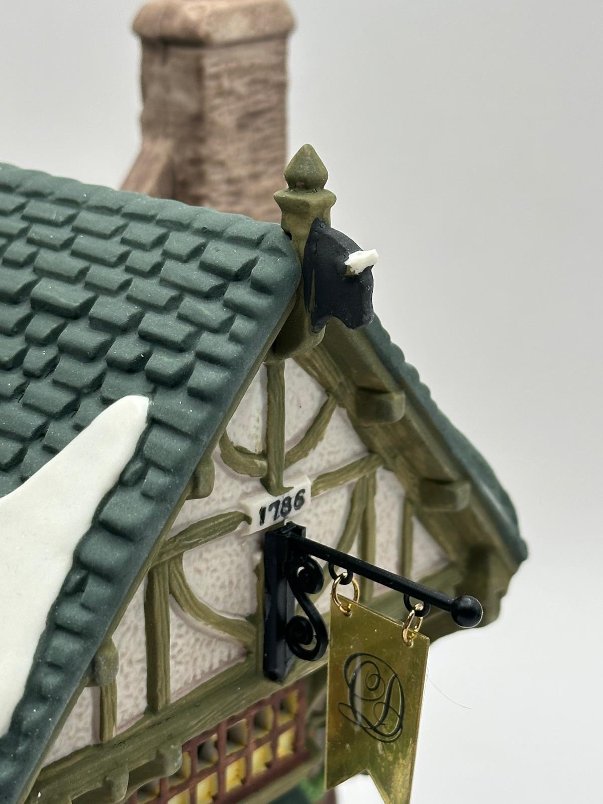 Department 56 - The Pied Bull Inn - Dickens' Village