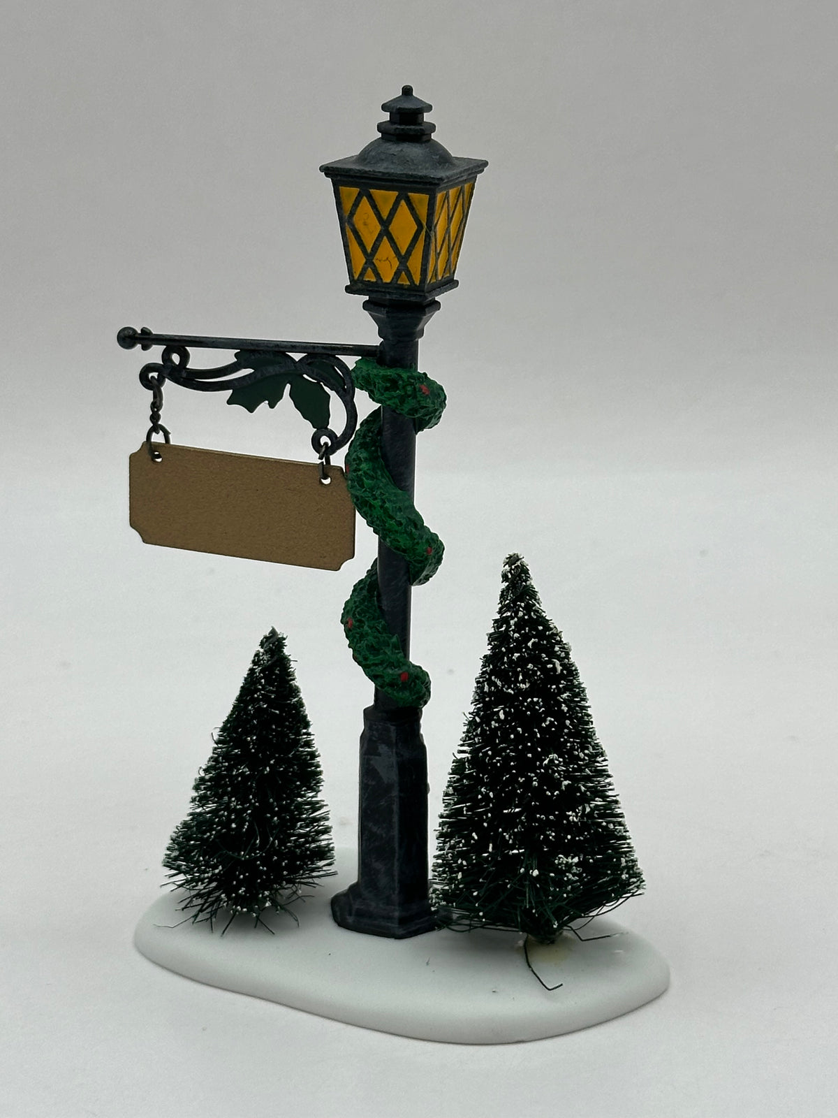 Department 56 - Village Lamppost And Sign - Village Accessories
