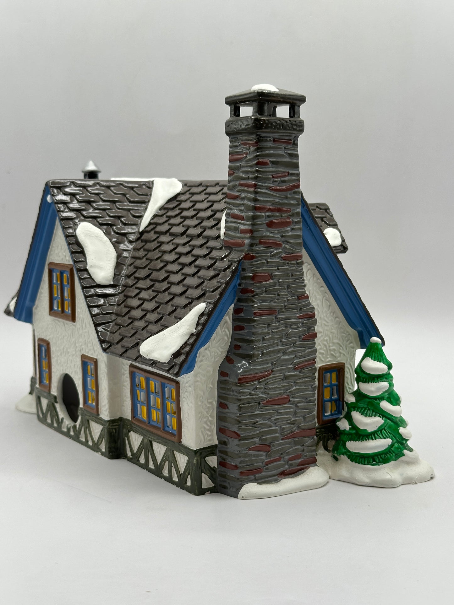 Department 56 - Skate & Ski Shop - Original Snow Village