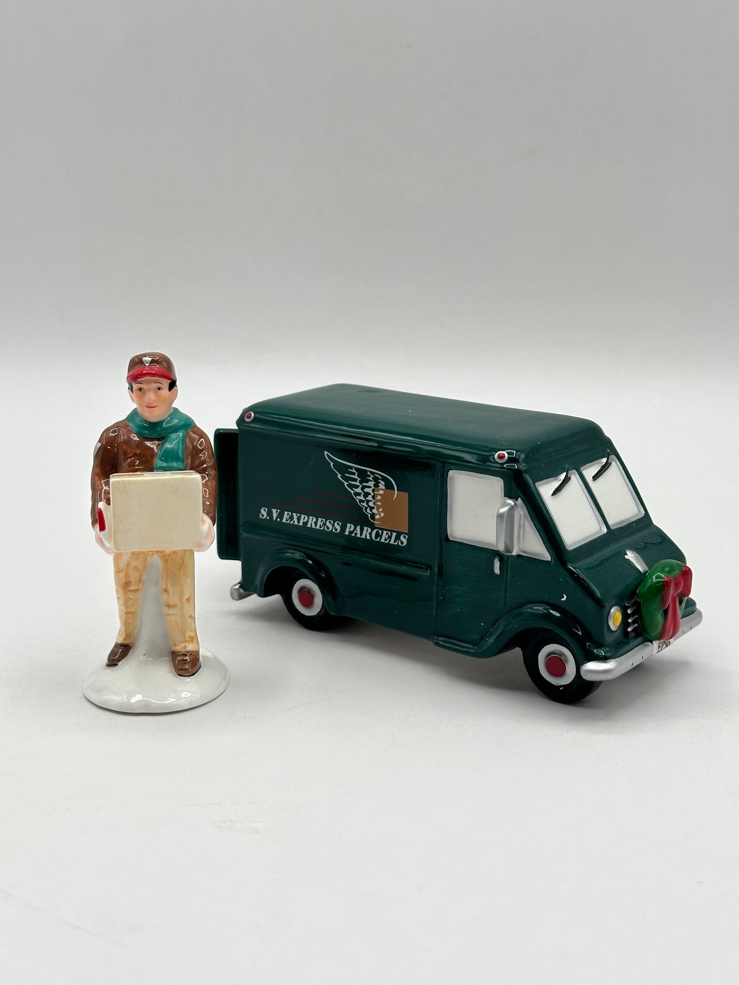 Department 56 - Gifts On The Go - Original Snow Village