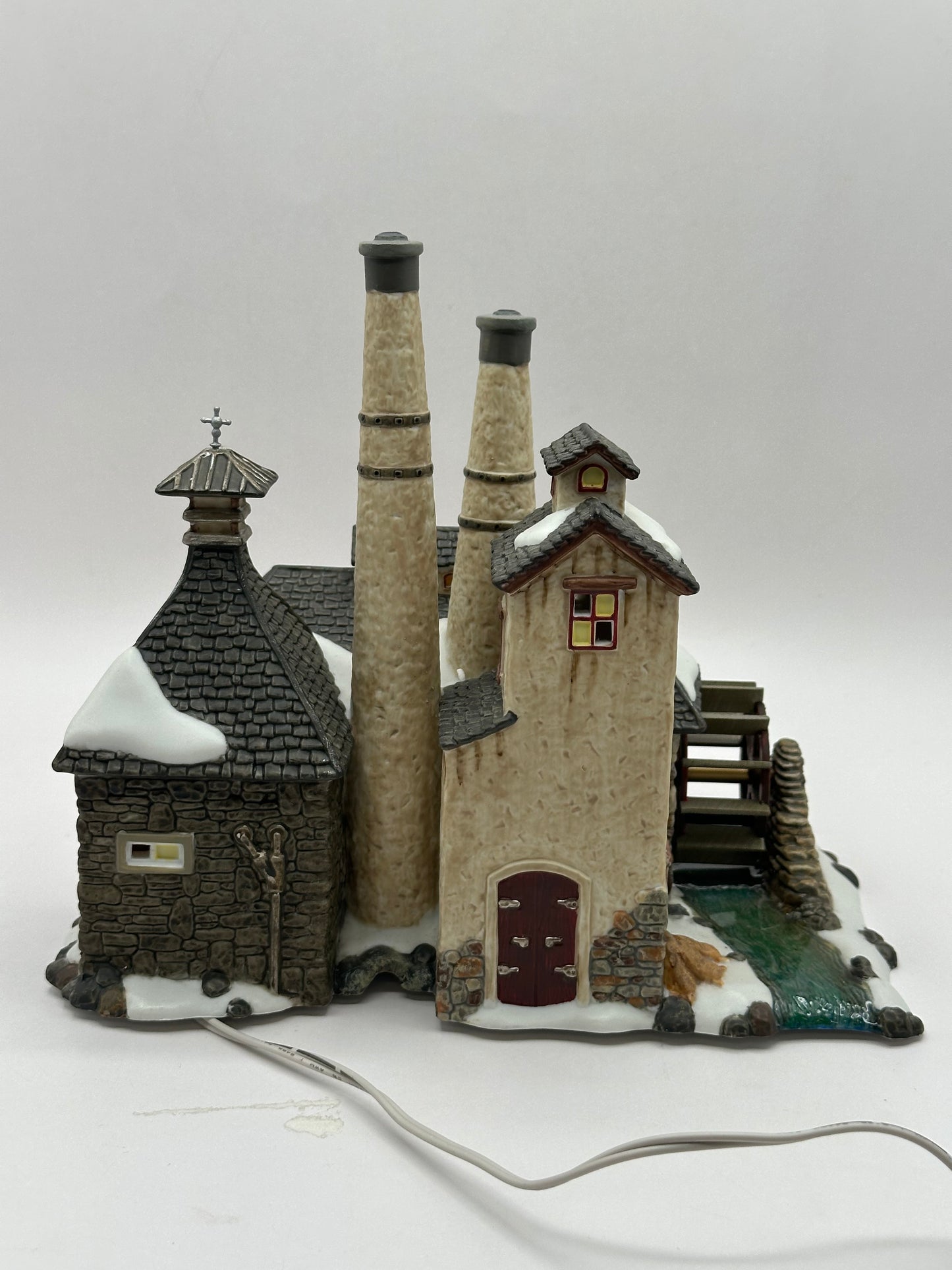 Department 56 - London Gin Distillery - Dickens' Village