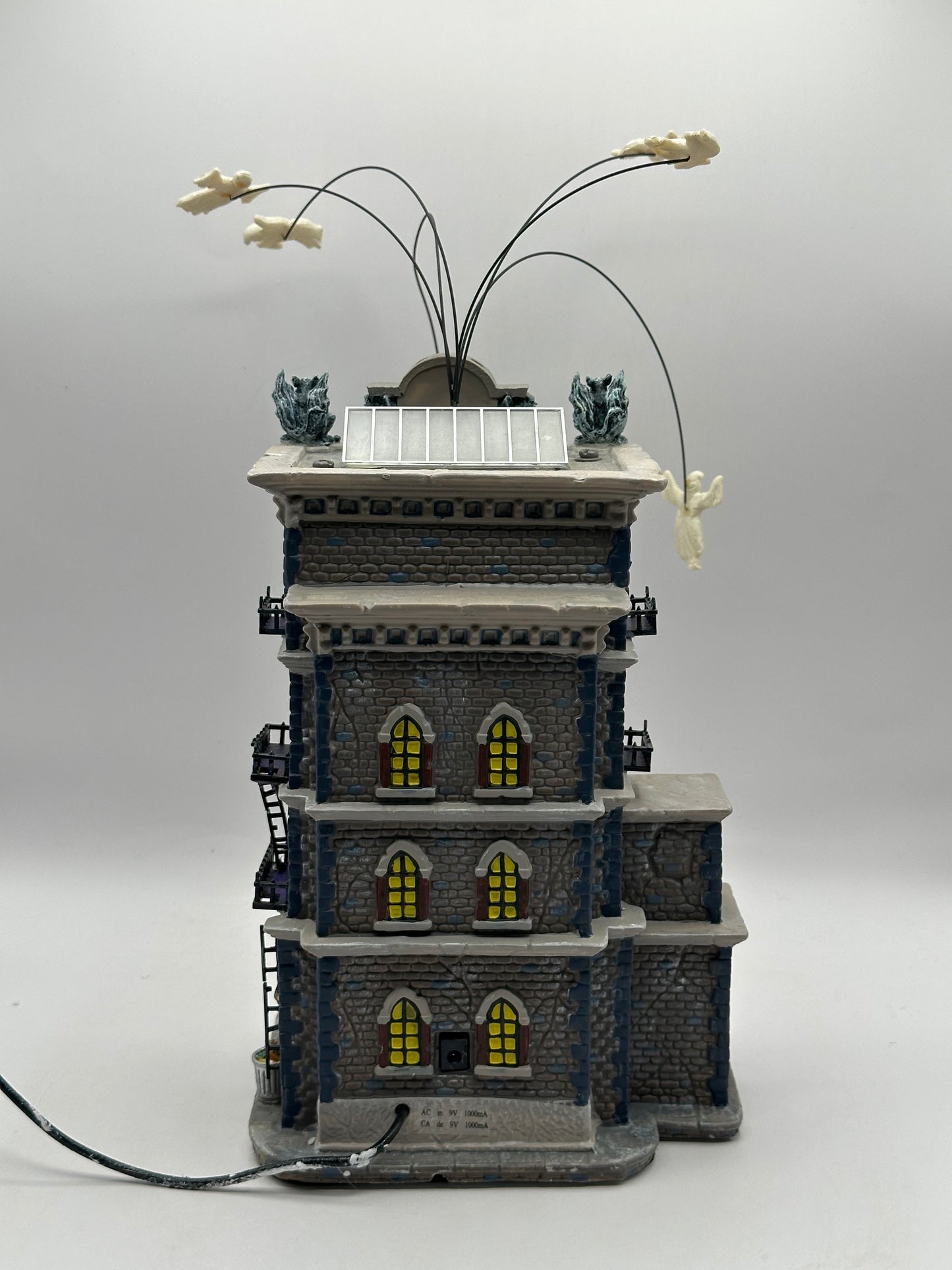 Lemax Spooky Town Grimm Hotel