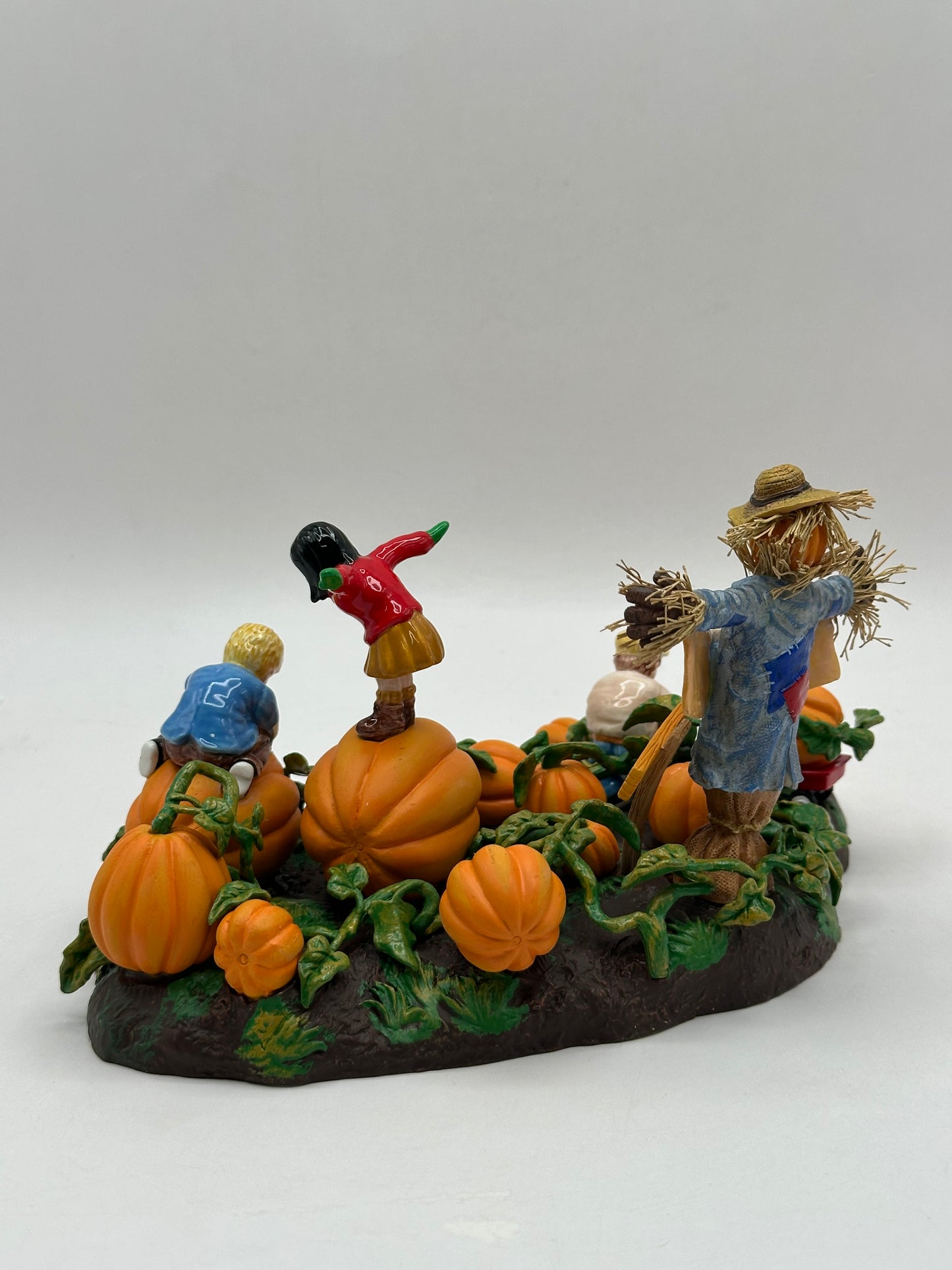 Department 56 - Pick Your Own Pumpkin - Snow Village Halloween