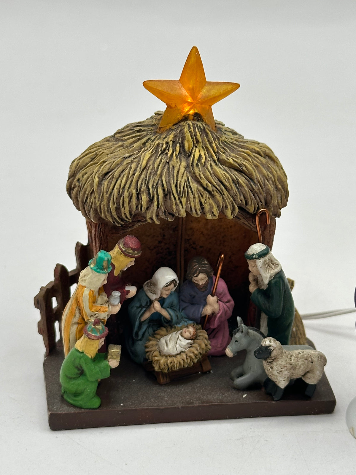 Department 56 - Visiting The Nativity - Christmas in the City