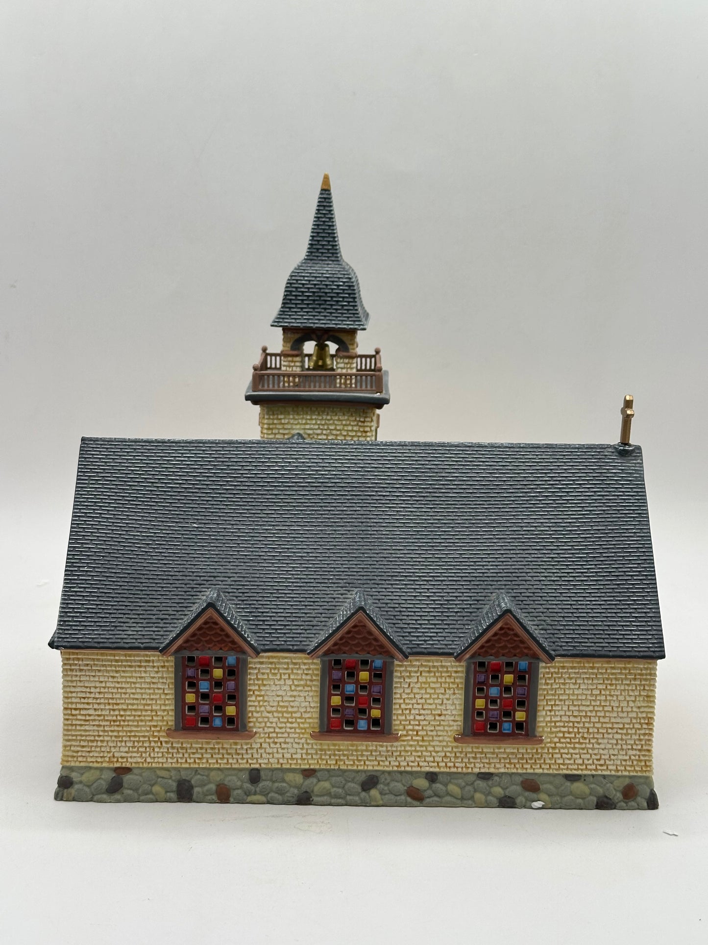 Department 56 - Chapel on the Hill - Seasons Bay
