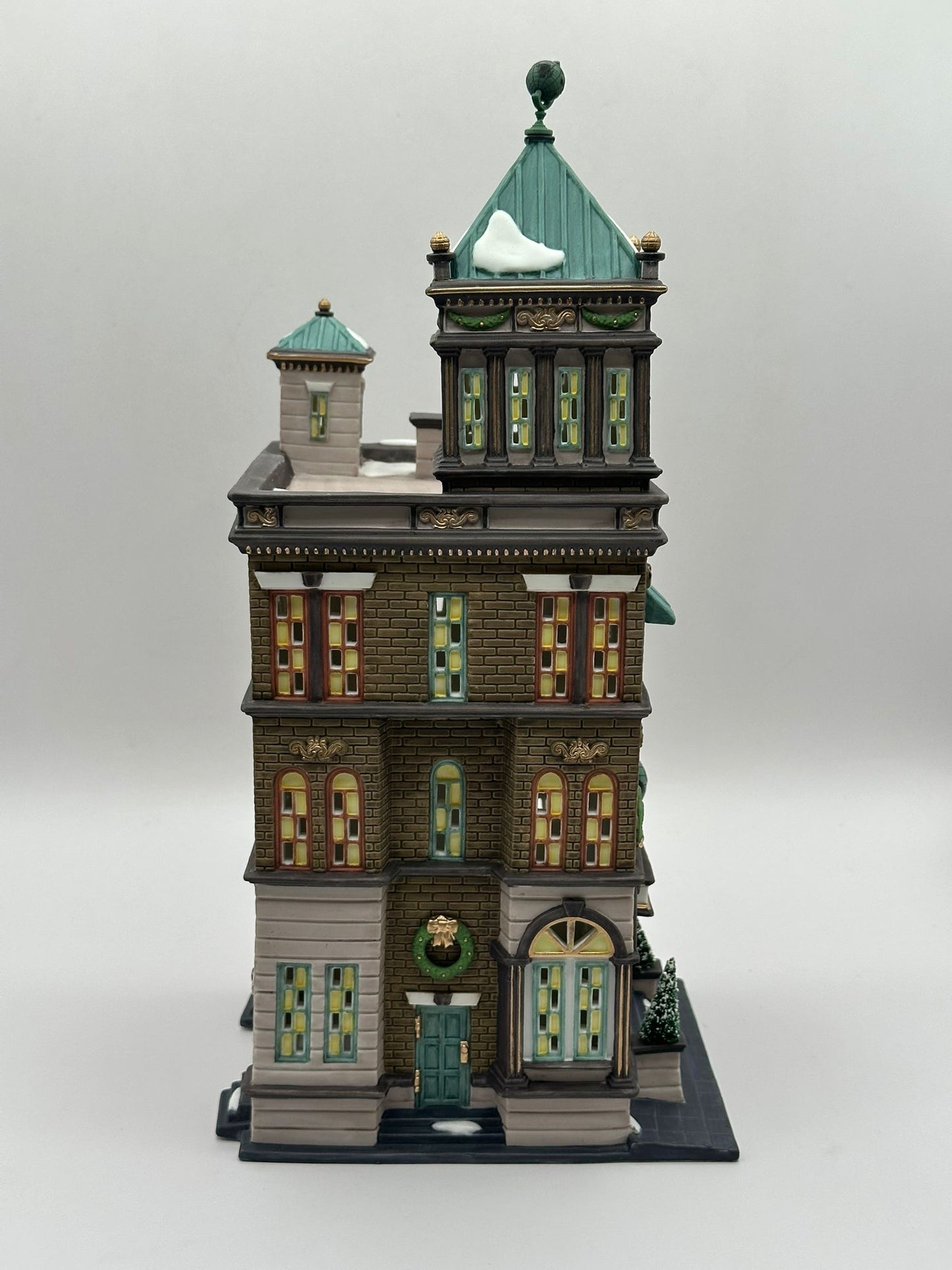 Department 56 - The City Globe - Christmas in the City