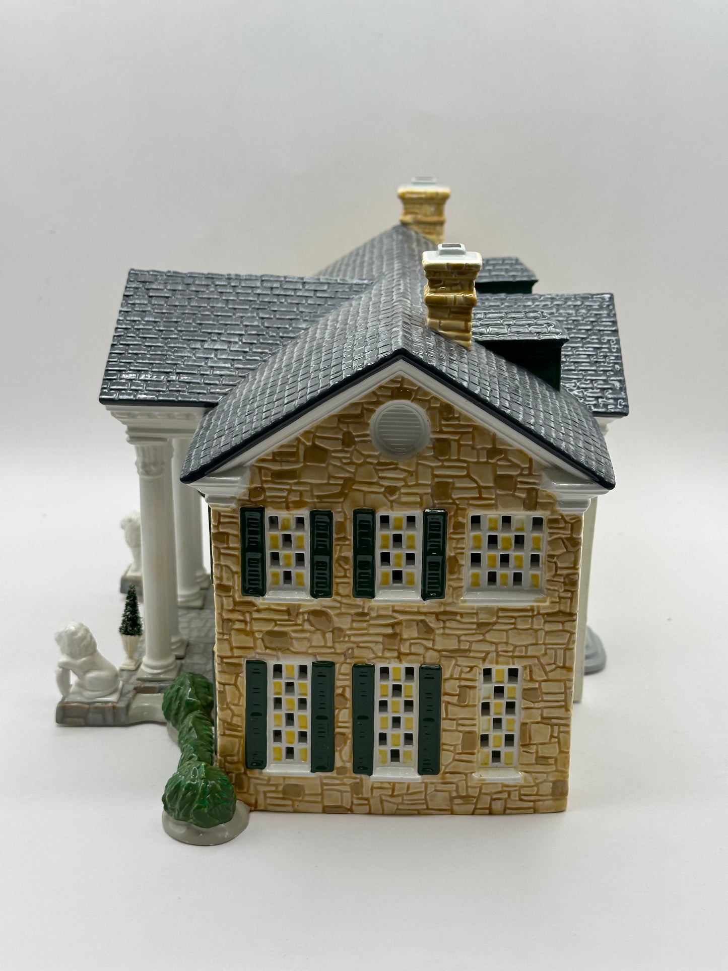 Department 56 - Elvis Presley's Graceland Gift Set - Original Snow Village