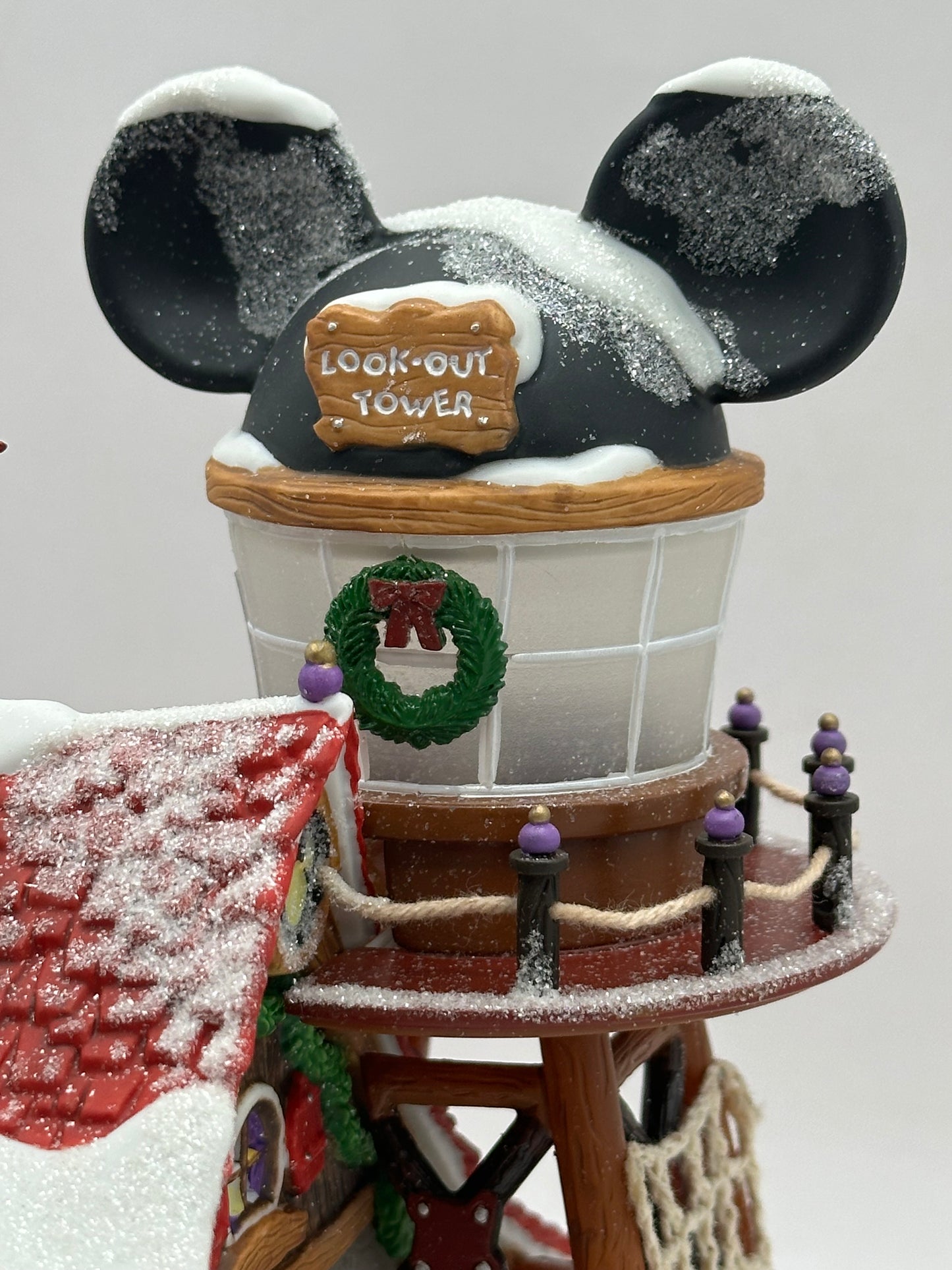 Department 56 - Mickey's North Pole Holiday House - North Pole Series