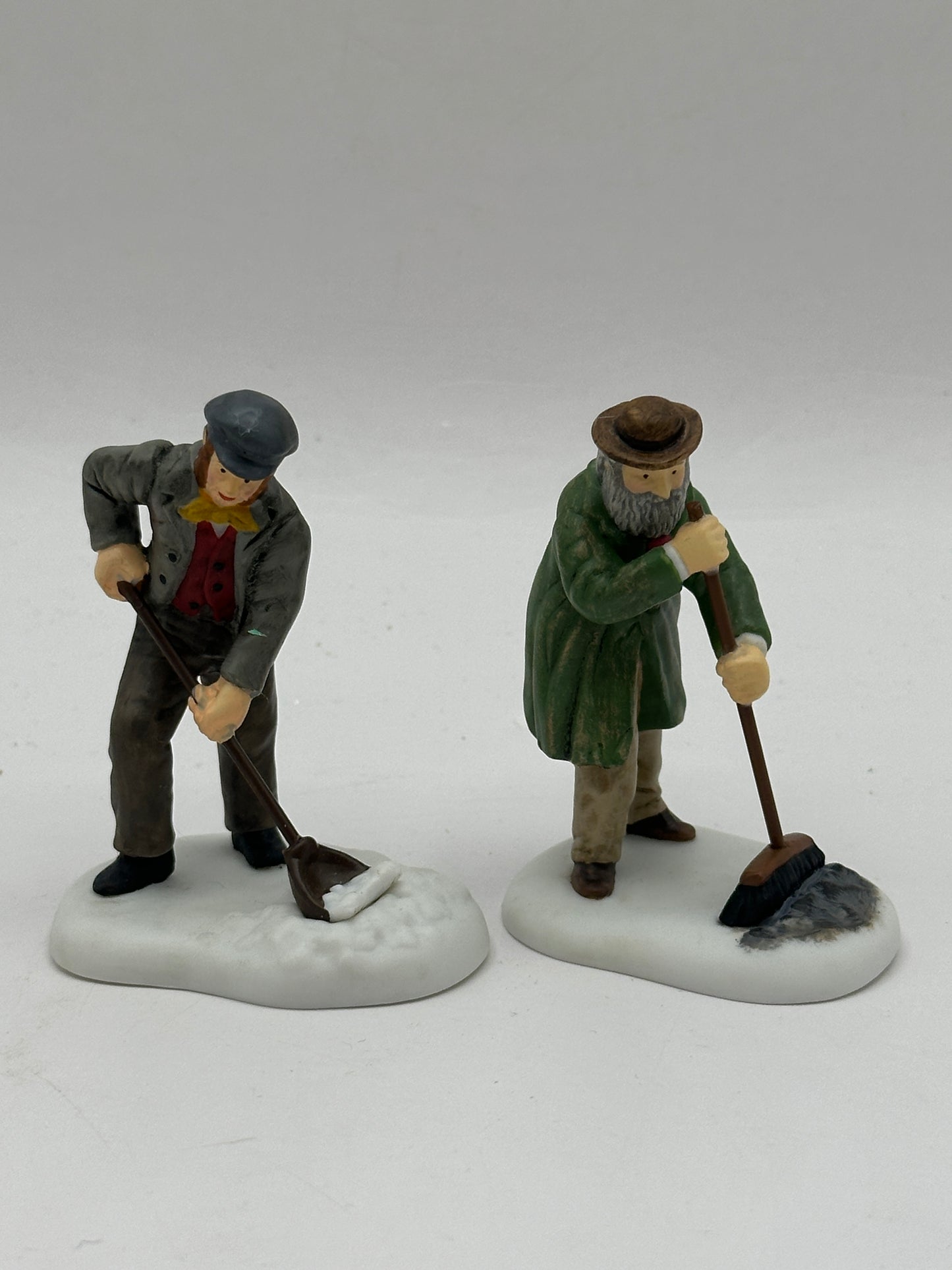 Department 56 - Keeping The Streets Clean - Dickens' Village
