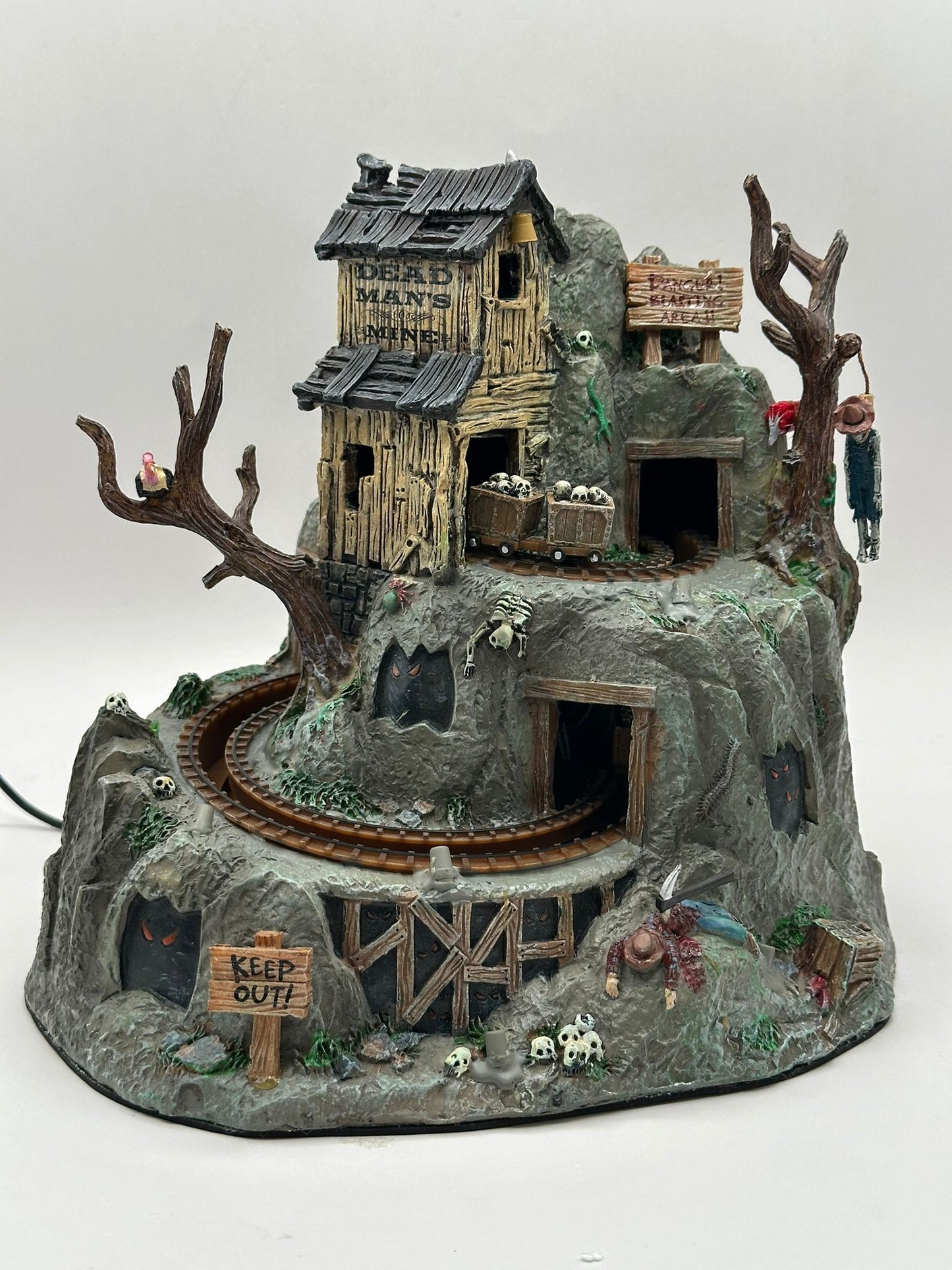 Lemax Spooky Town - Dead Man's Mine